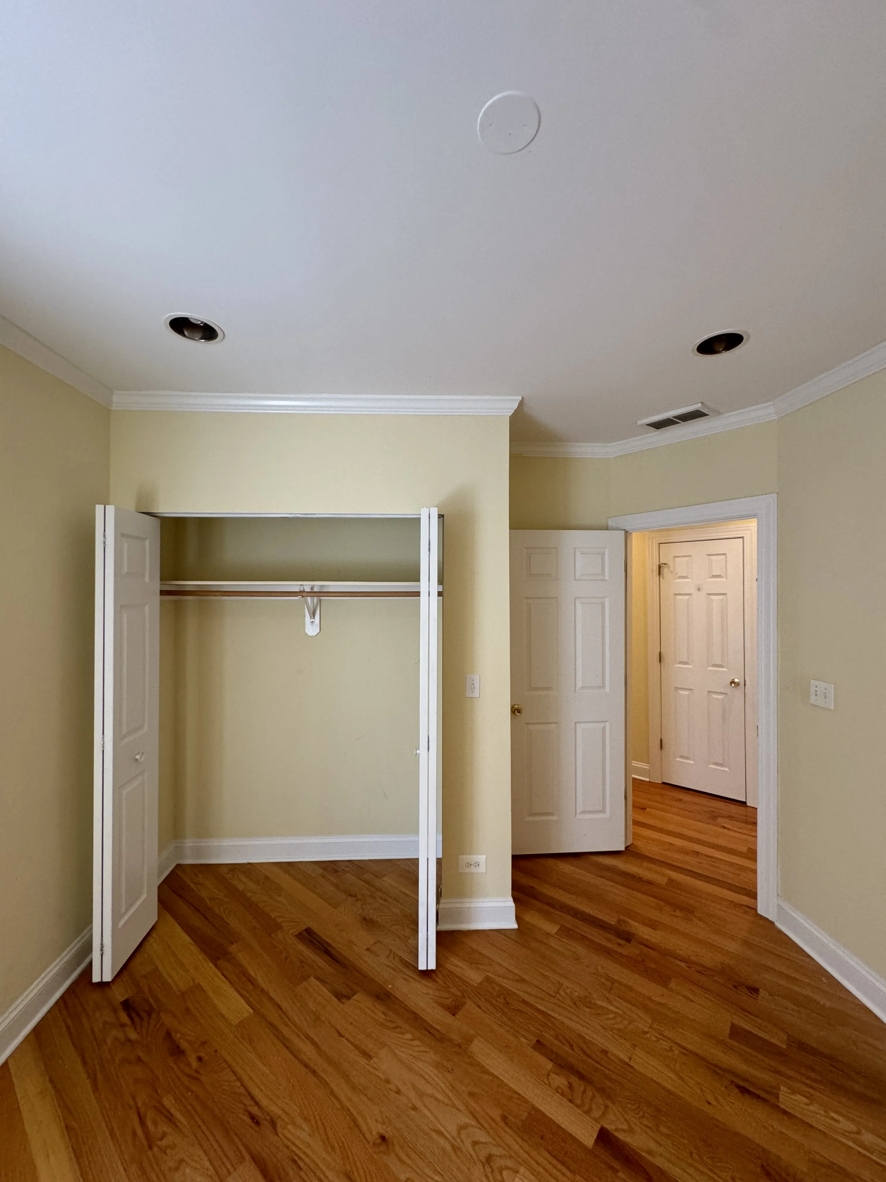 6949 N Oakley Ave, ,  60645, USA 60645-unit#1-Chicago-IL
