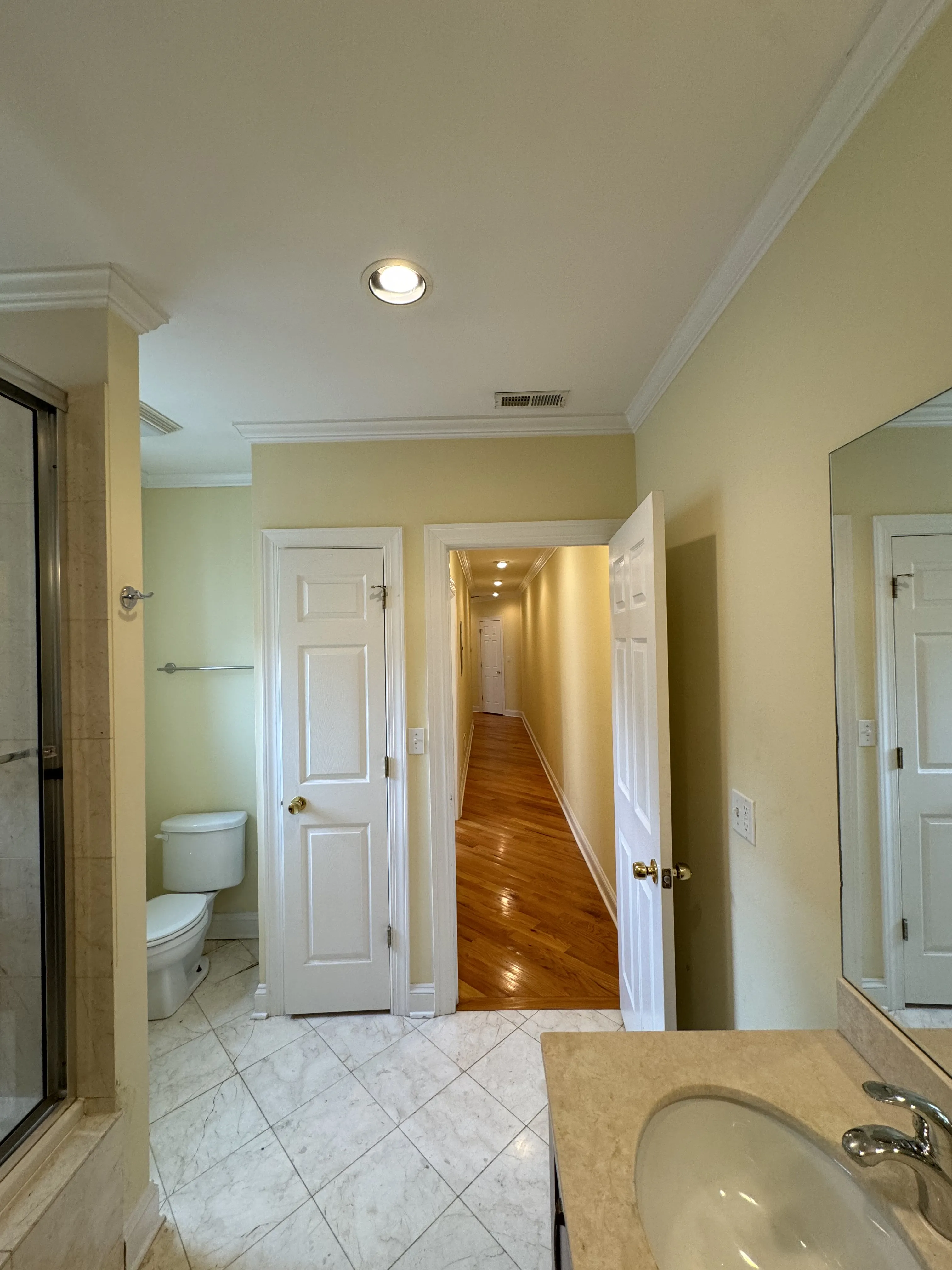 6949 N Oakley Ave, ,  60645, USA 60645-unit#1-Chicago-IL