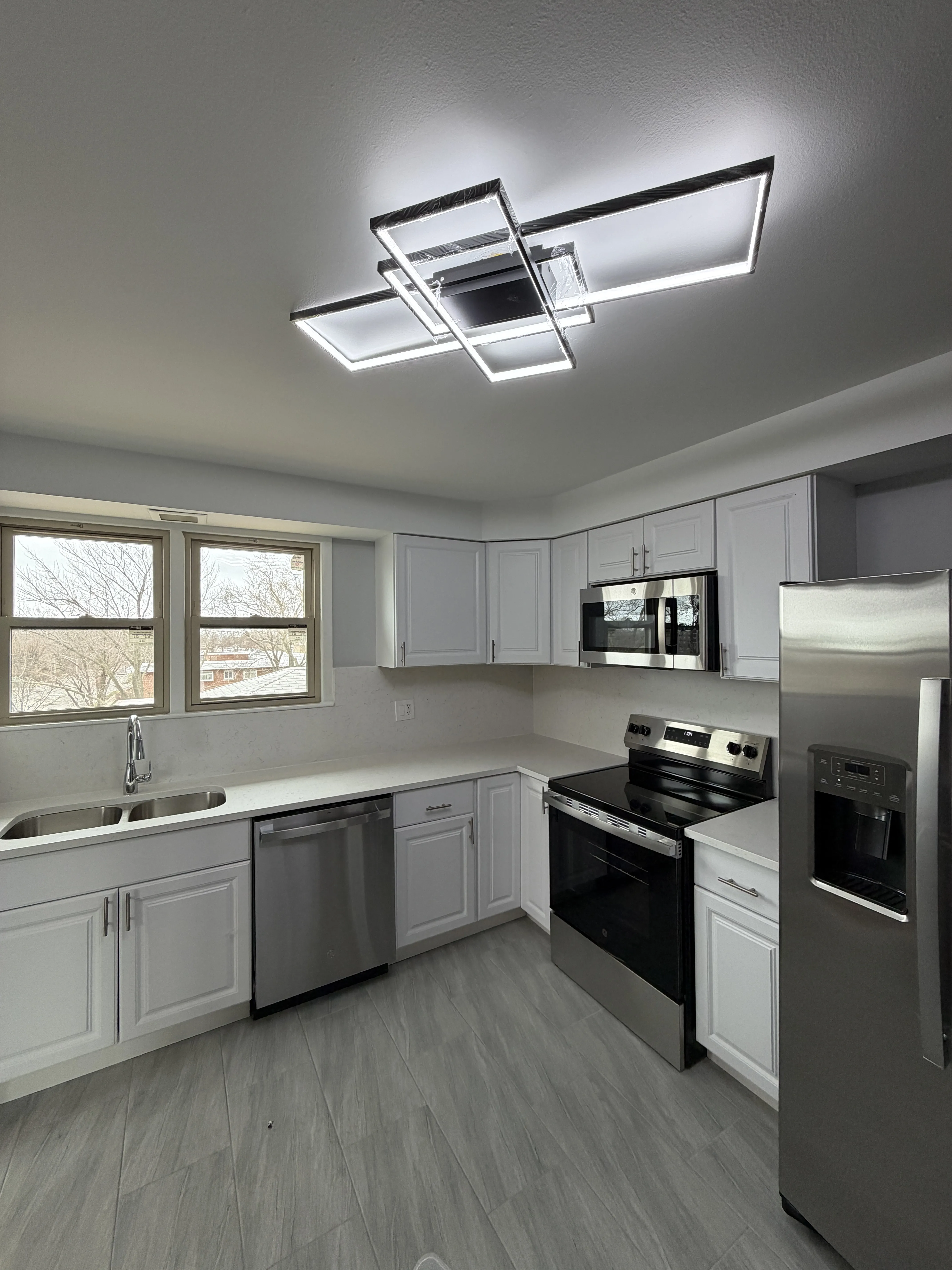 8644  Blvd, ,  60077, USA 60077-unit#405-Skokie-IL