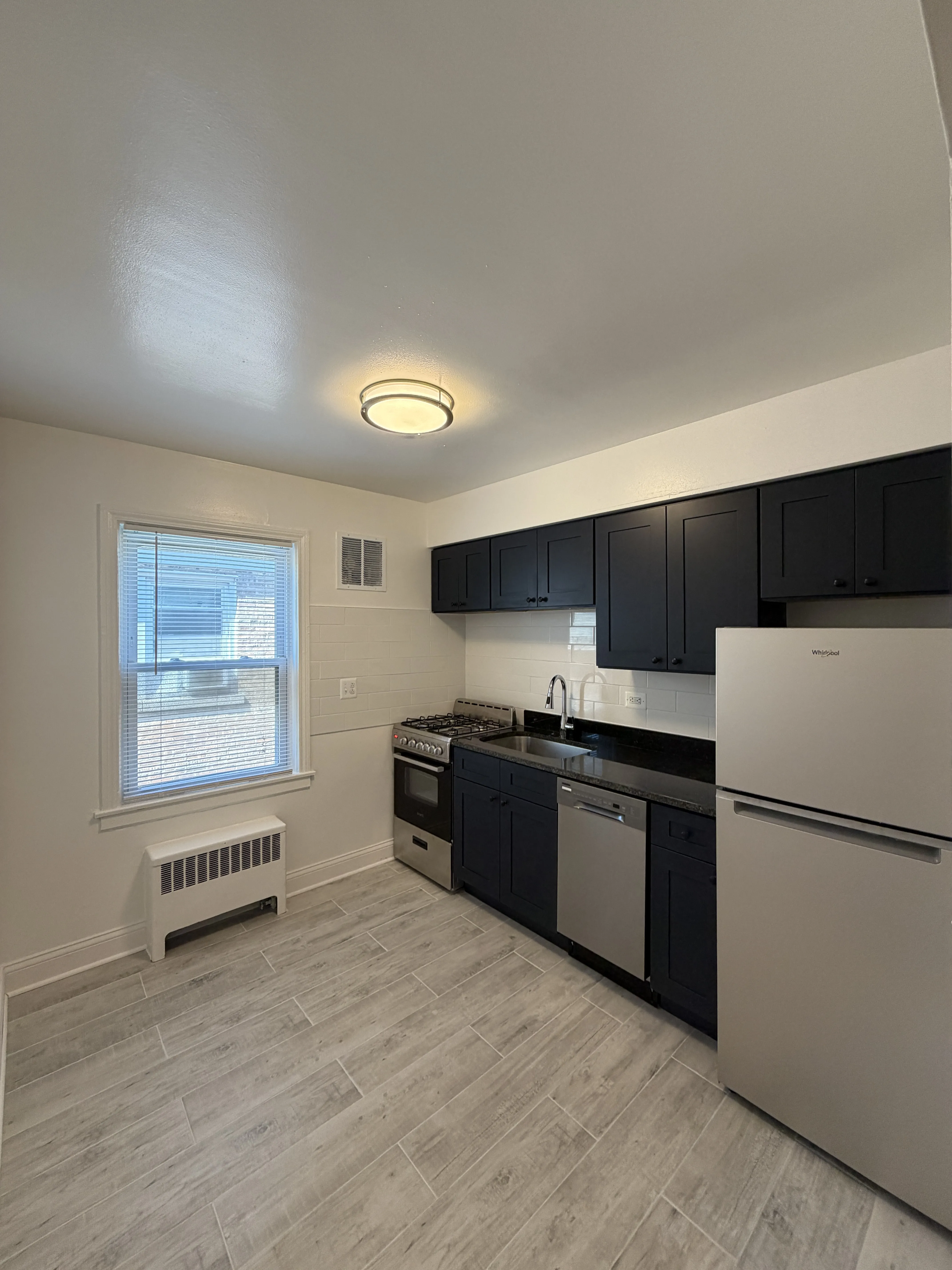 6711 W North Shore Ave, Lincolnwood, 60712, USA 60645-unit#2W-Chicago-IL