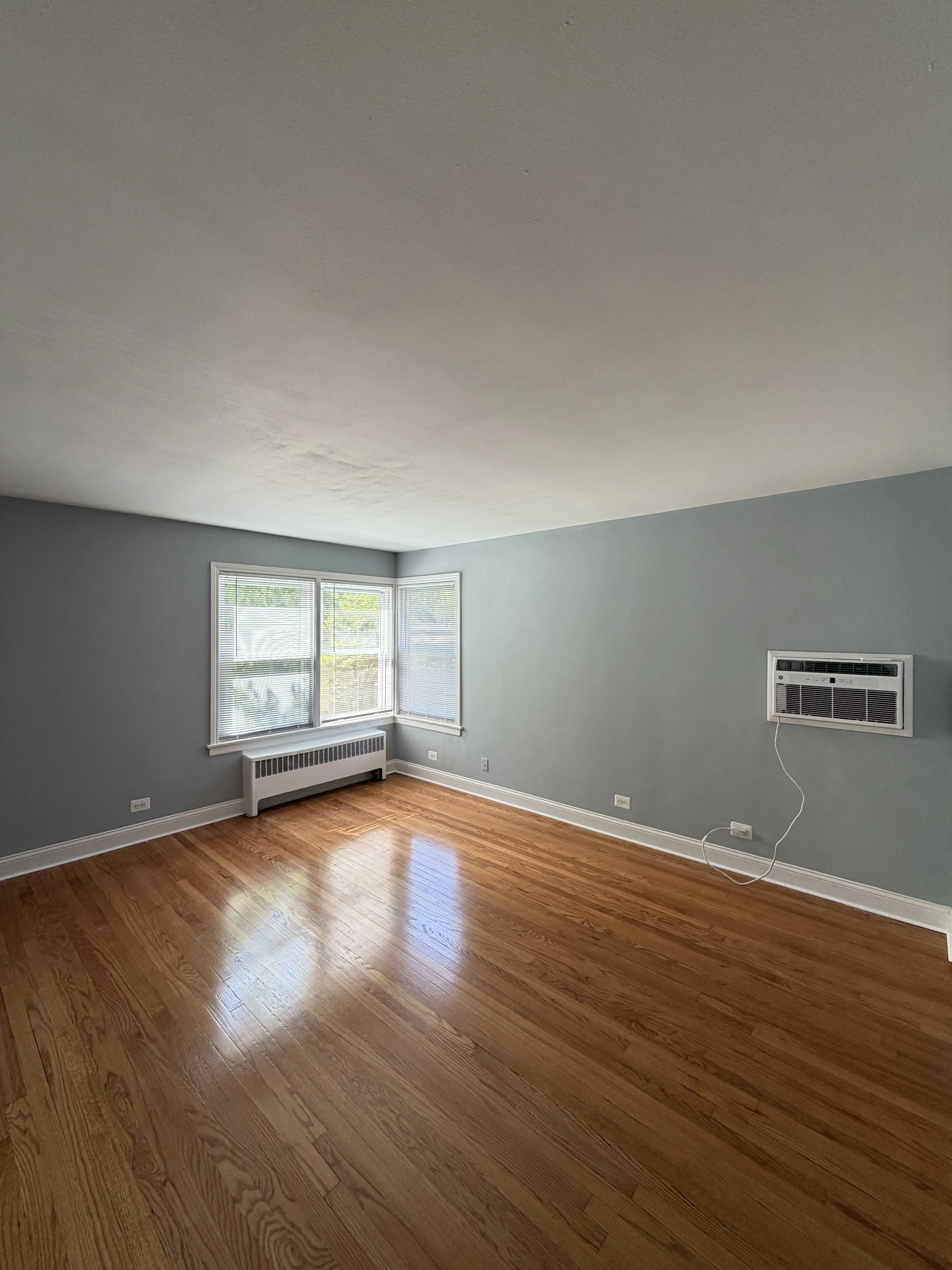 6711 W North Shore Ave, Lincolnwood, 60712, USA 60645-unit#2W-Chicago-IL