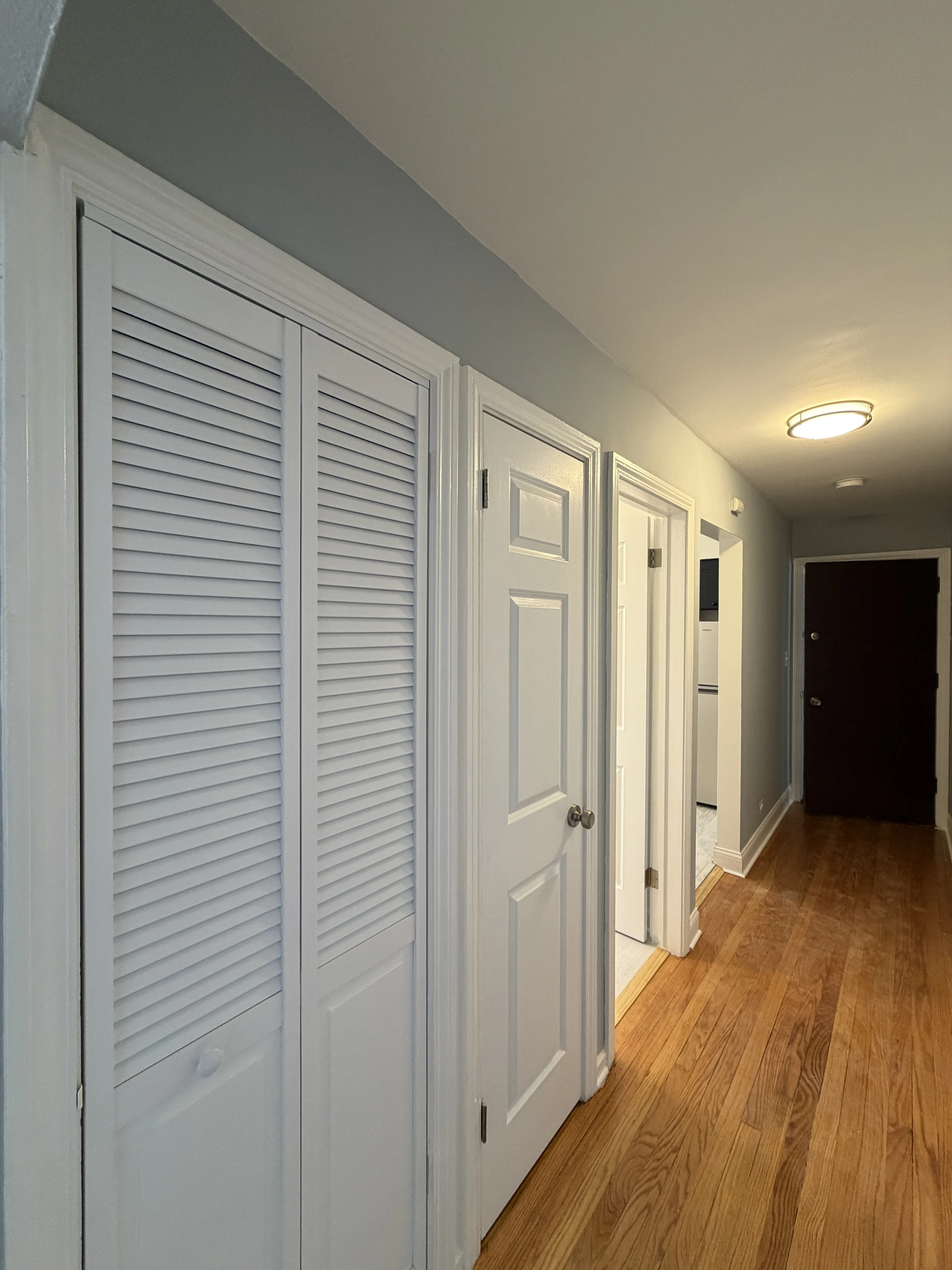 6711 W North Shore Ave, Lincolnwood, 60712, USA 60645-unit#2W-Chicago-IL