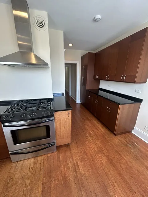 4005 W Nelson St, , 60641, USA 60641-Chicago-IL