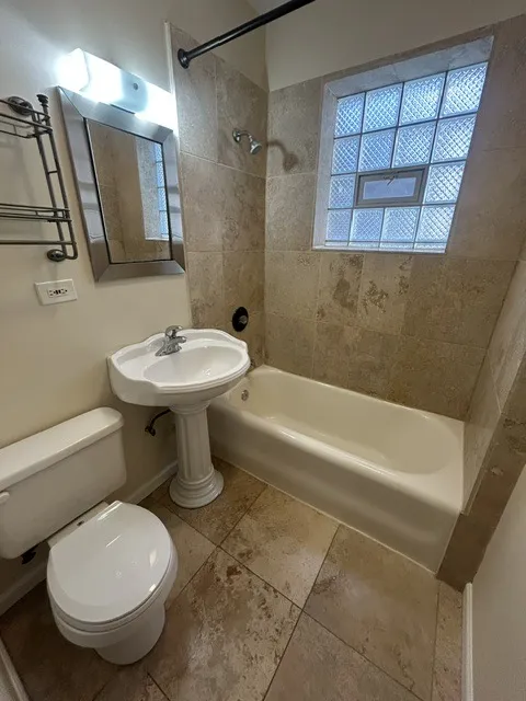 4005 W Nelson St, , 60641, USA 60641-Chicago-IL