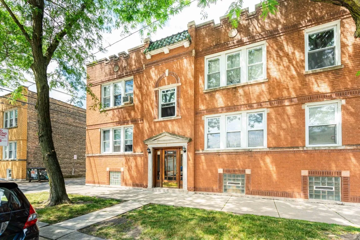 3516 N Lawndale Ave, , 60618, USA 60618-Chicago-IL