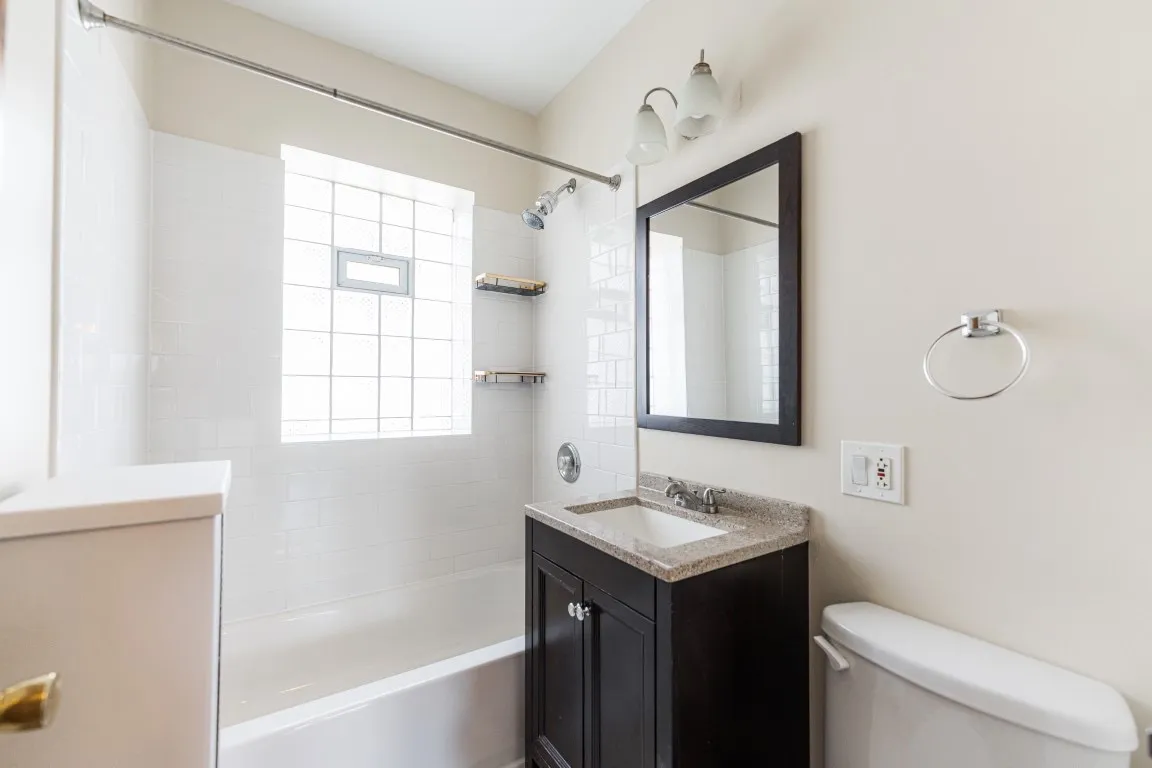 3516 N Lawndale Ave, , 60618, USA 60618-Chicago-IL