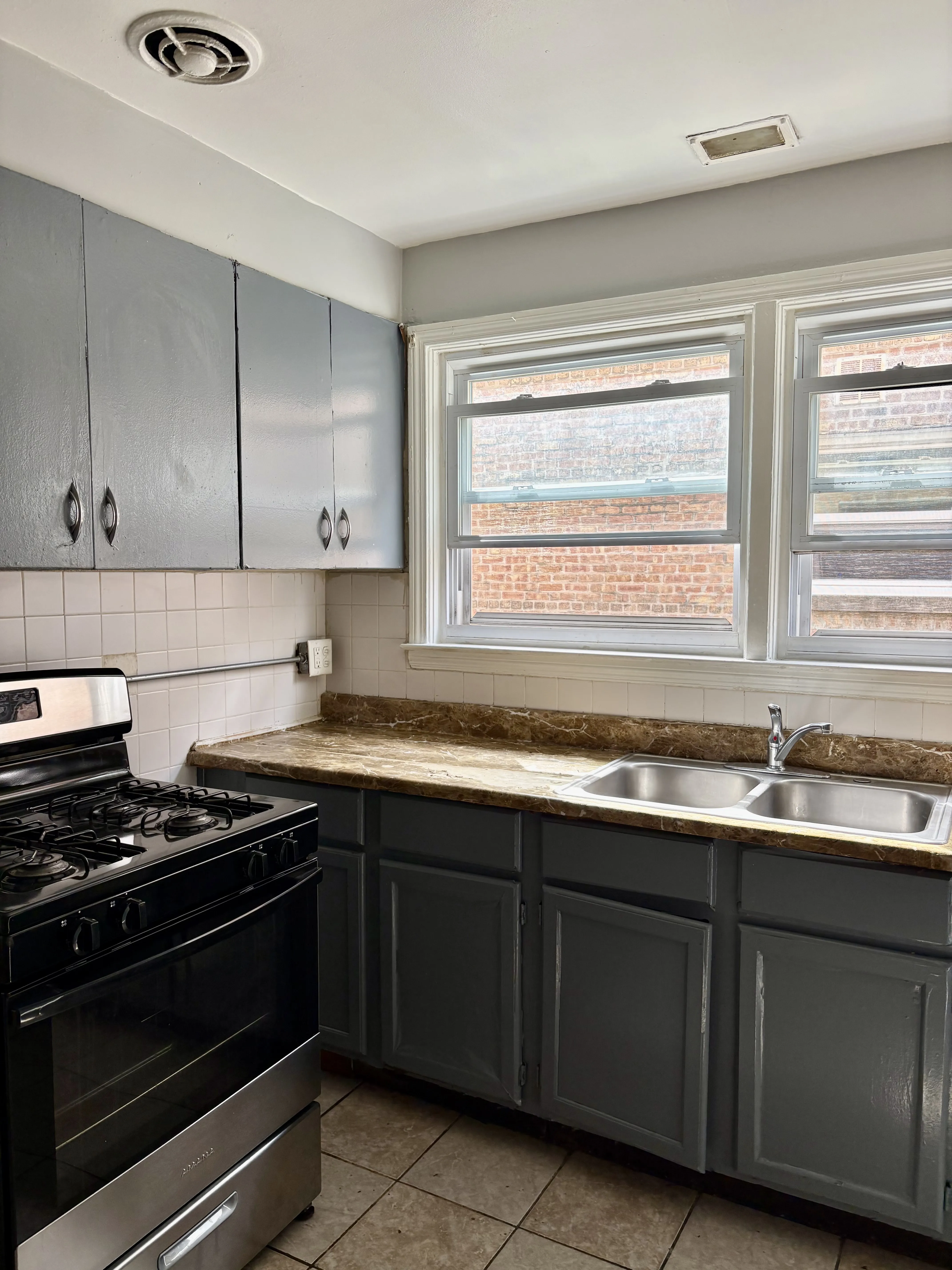 9040 Keating Ave, ,  60076, USA 60076-unit#1S-Skokie-IL