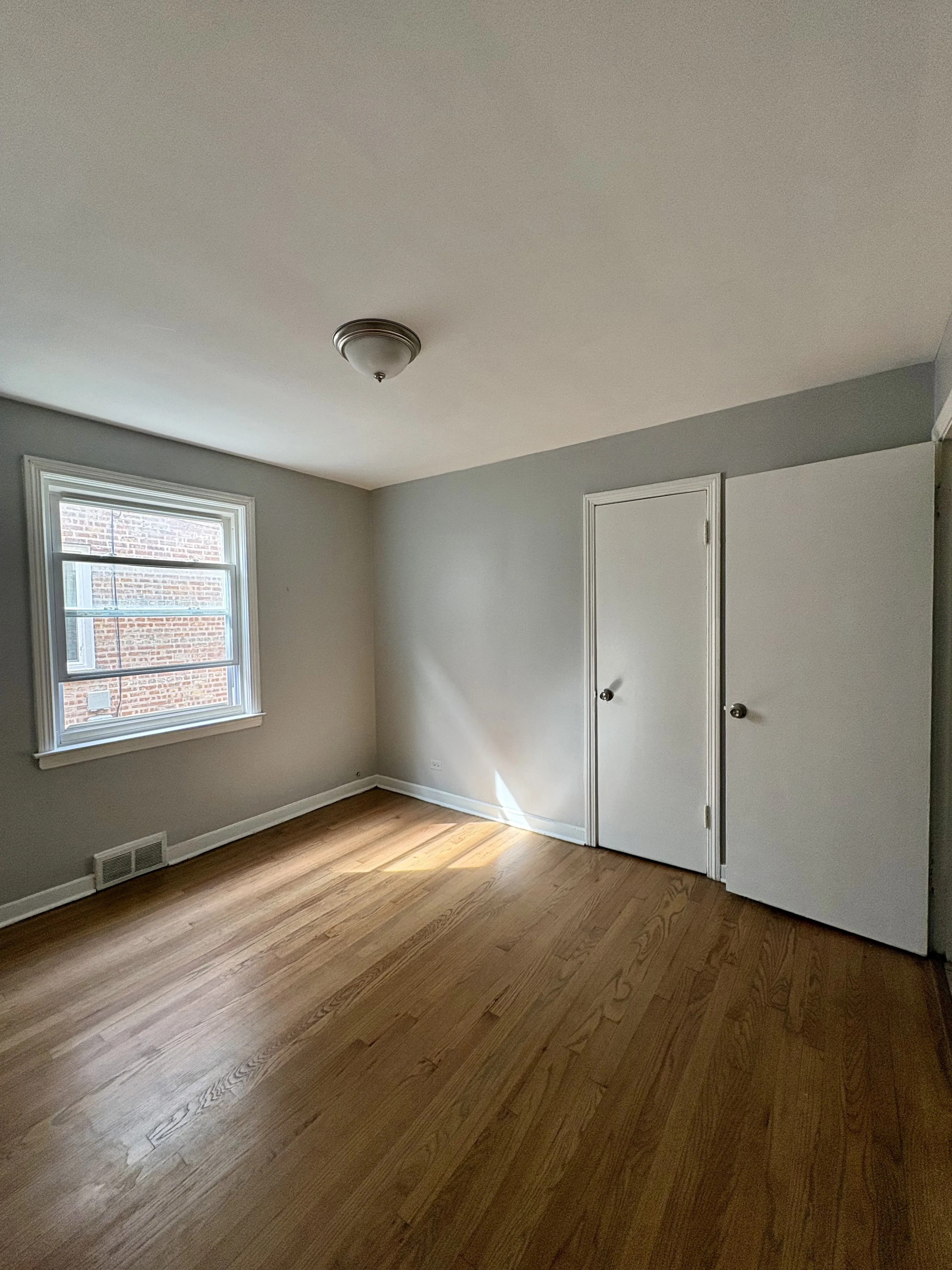 9040 Keating Ave, ,  60076, USA 60076-unit#1S-Skokie-IL