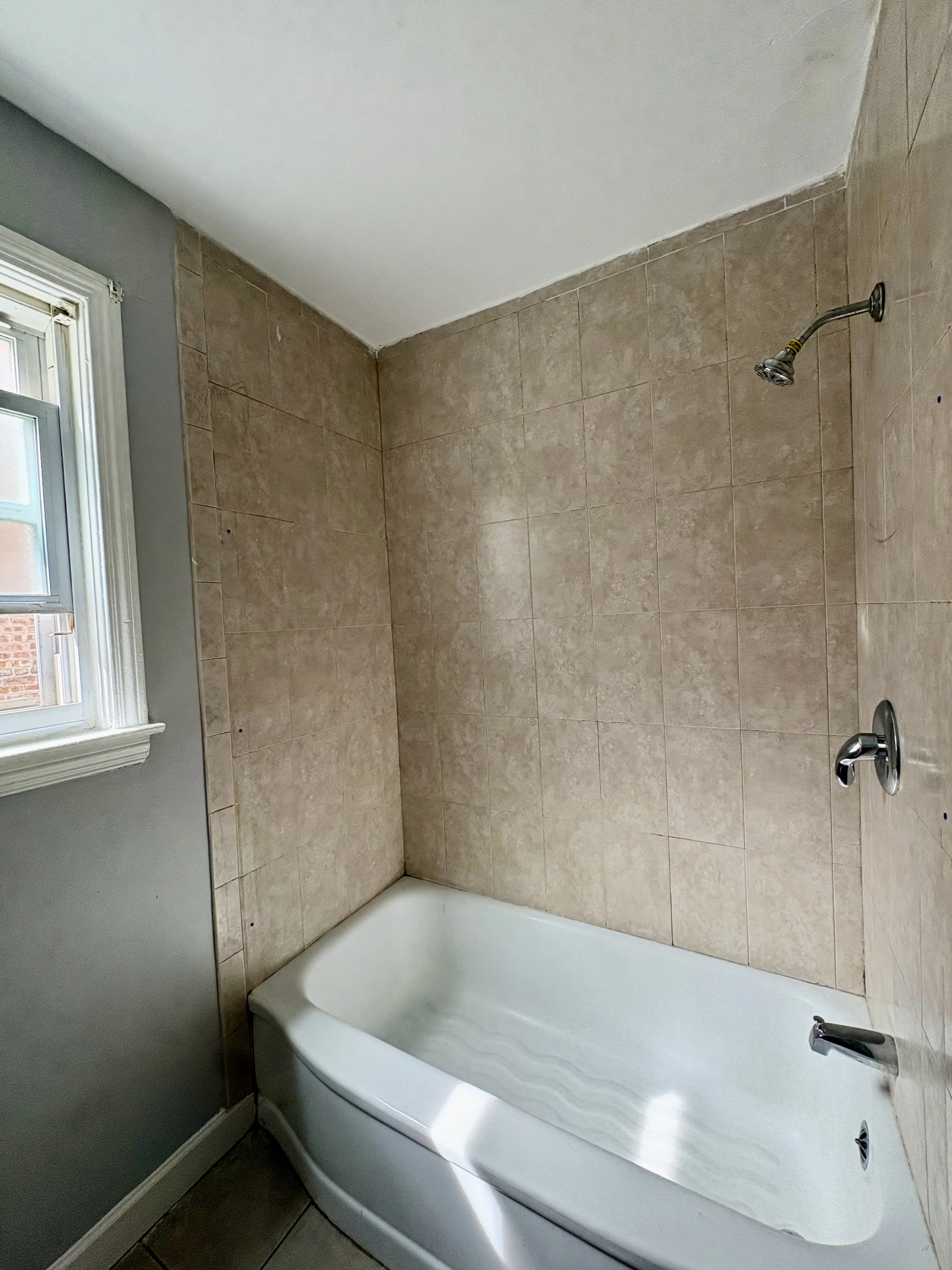 9040 Keating Ave, ,  60076, USA 60076-unit#1S-Skokie-IL