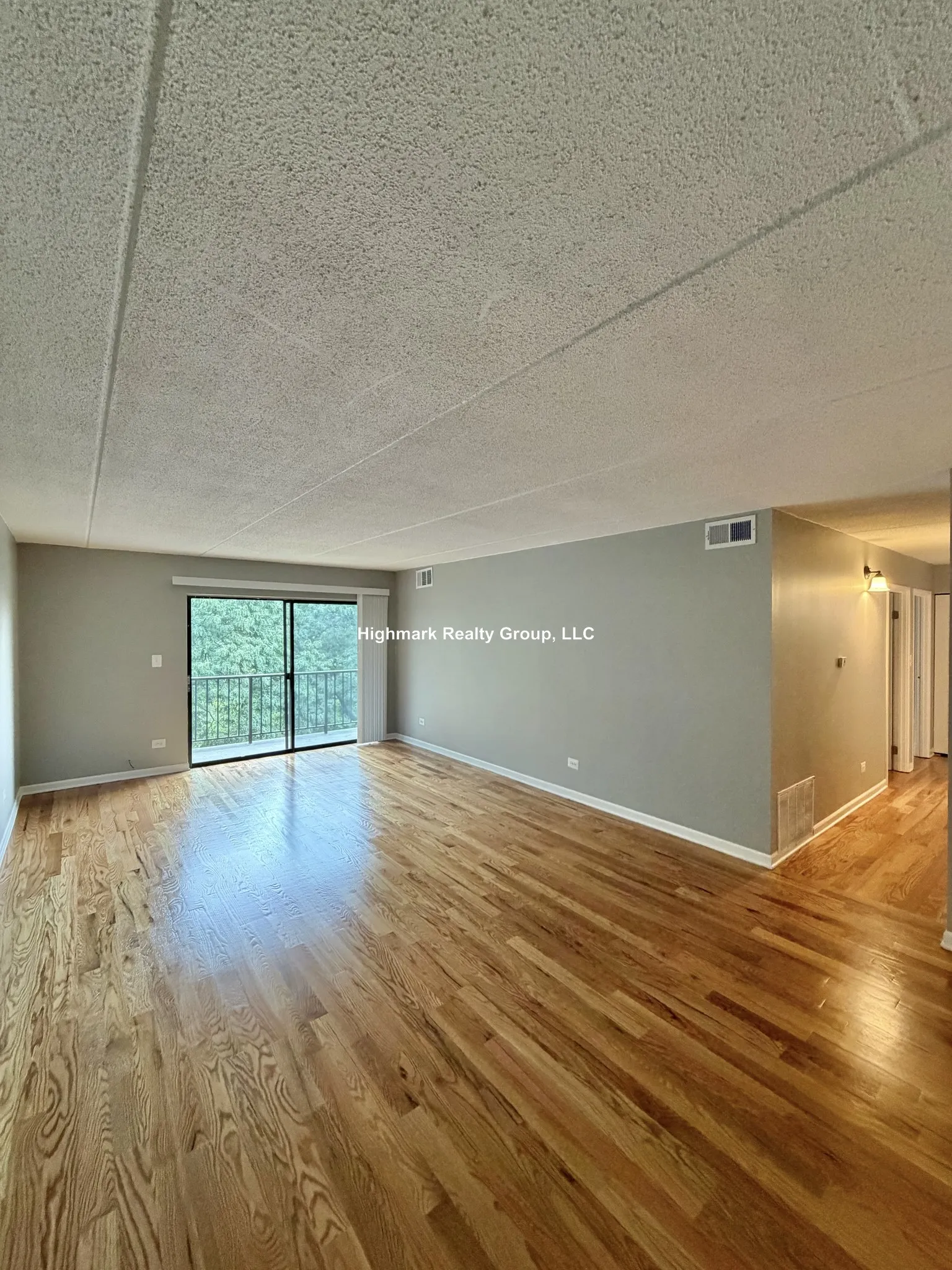 525 N Quentin Rd, ,  60067, USA 60067-unit#406-Palatine-IL