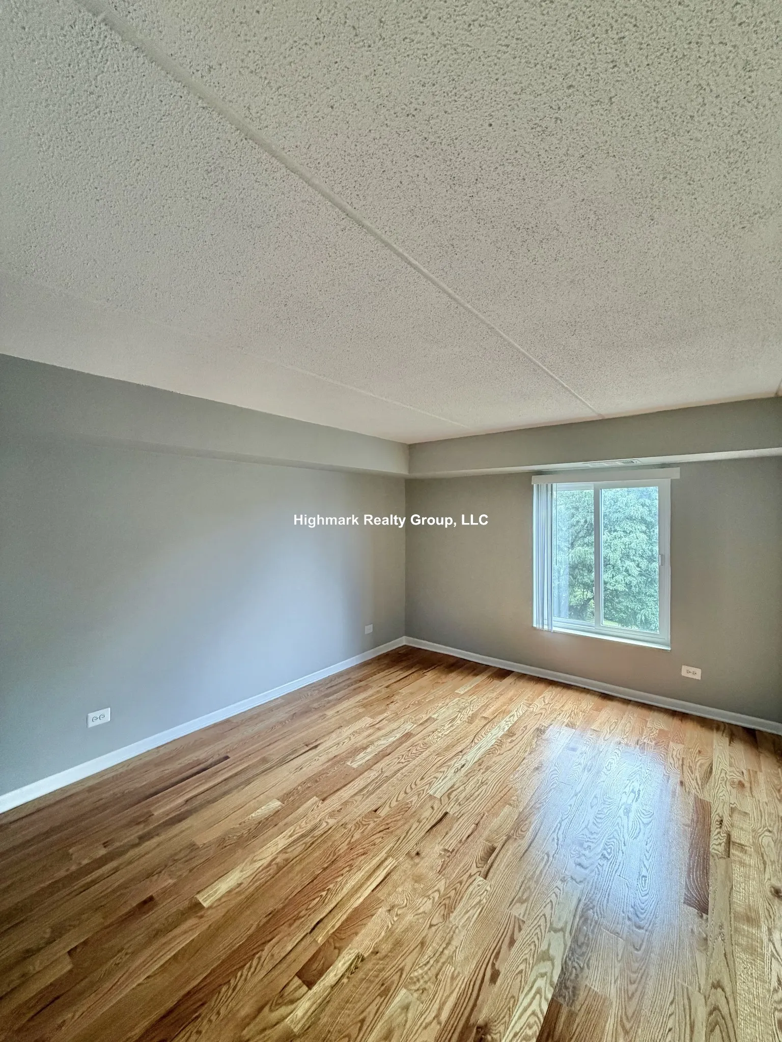 525 N Quentin Rd, ,  60067, USA 60067-unit#406-Palatine-IL