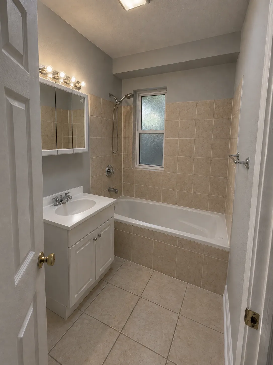 4608 N Monticello Ave, , 60625, USA 60625-unit#2W-Chicago-IL