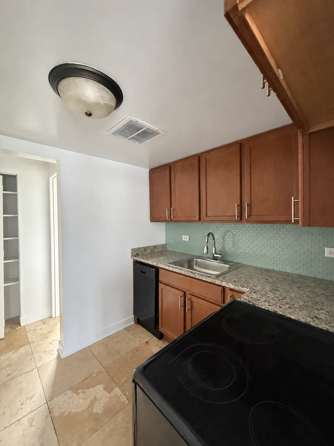 7628 N Milwaukee Ave, ,  60714, USA 60714-unit#2A-Niles-IL