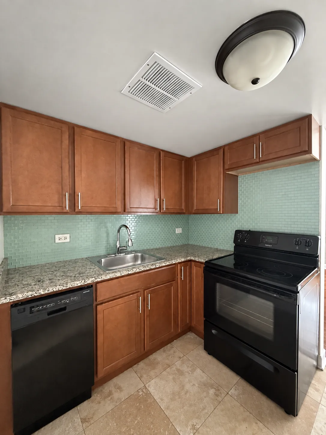 7628 N Milwaukee Ave, , 60714, USA 60714-unit#2A-Niles-IL