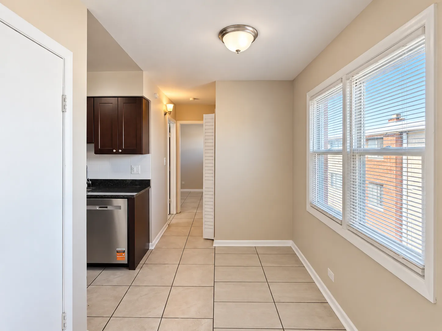 9610 Ivanhoe Ave, ,  60176, USA 60176-unit#14-Schiller Park-IL