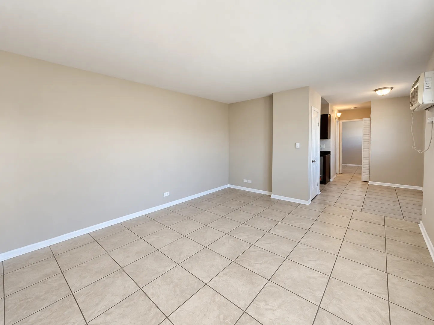 9610 Ivanhoe Ave, ,  60176, USA 60176-unit#14-Schiller Park-IL