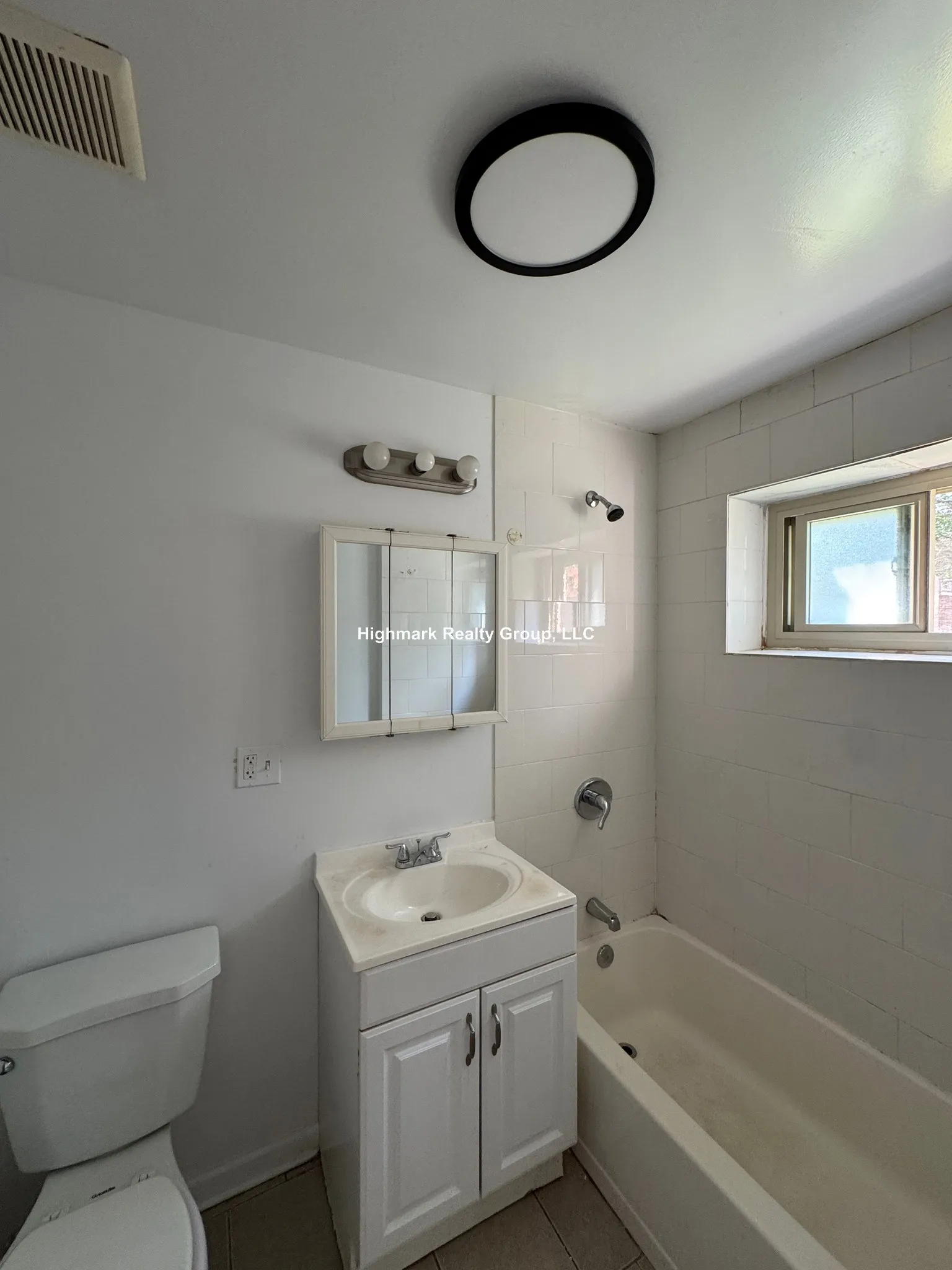2530 W Fitch Ave, ,  60645, USA 60645-unit#GB-Chicago-IL