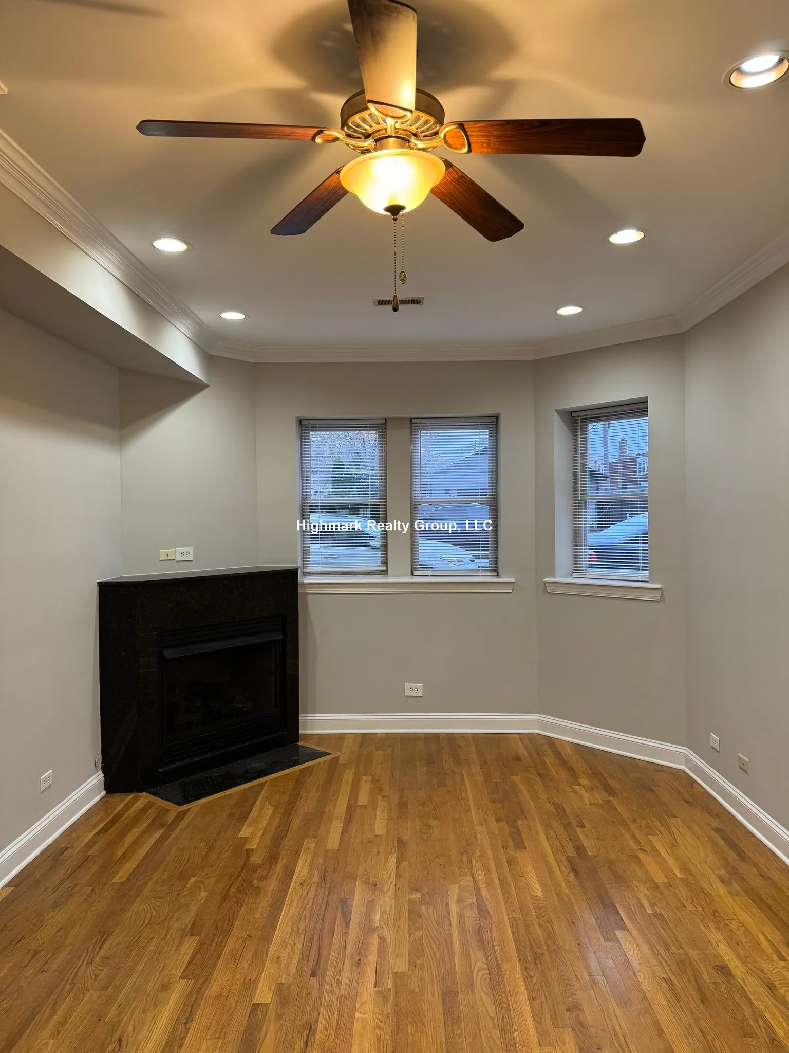 6935 N Oakley Ave, , 60645, USA 60645-unit#GC-Chicago-IL