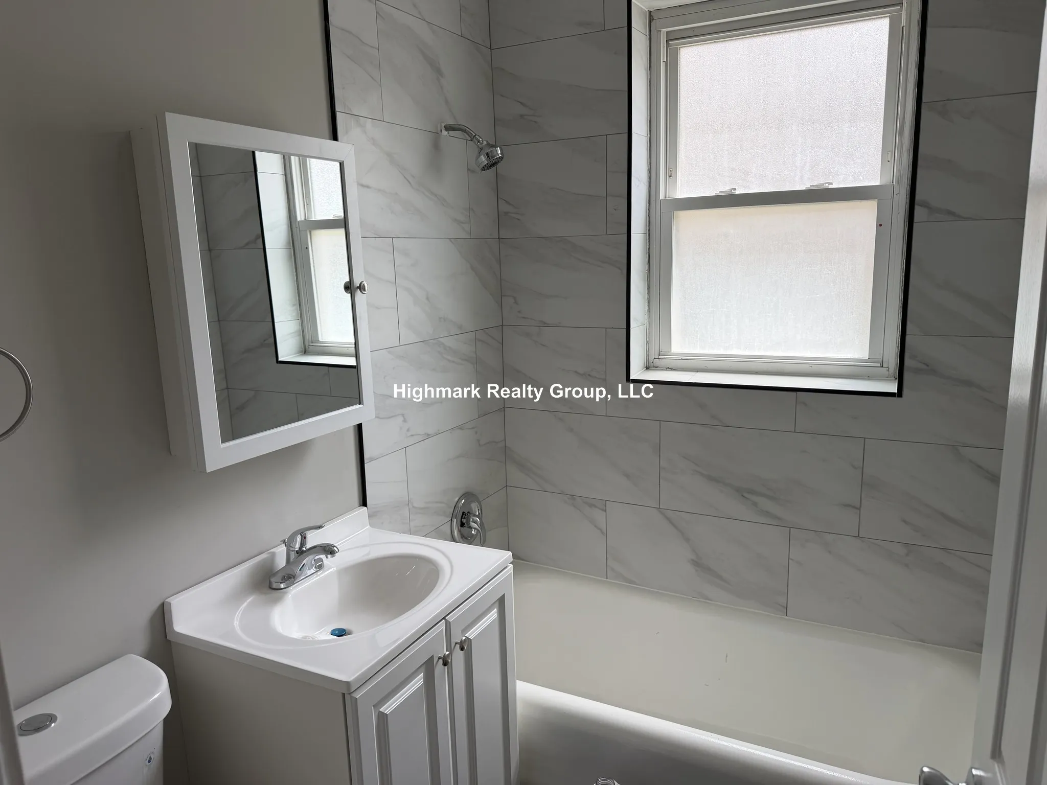 6300 N Oakley Ave, ,  60659, USA 60659-unit#1OA-Chicago-IL