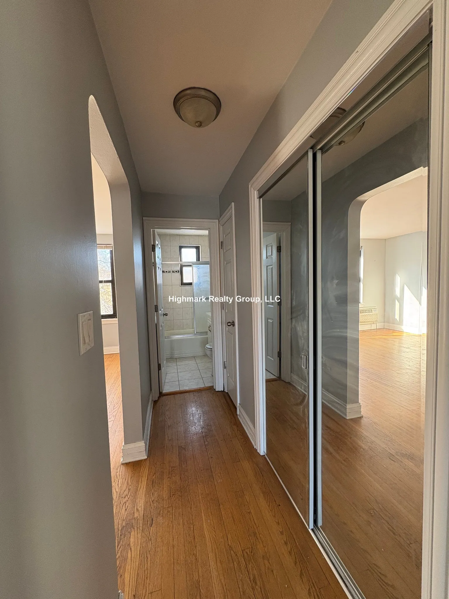 7320 N Ridge Blvd, , 60645, USA 60645-unit#3W-Chicago-IL