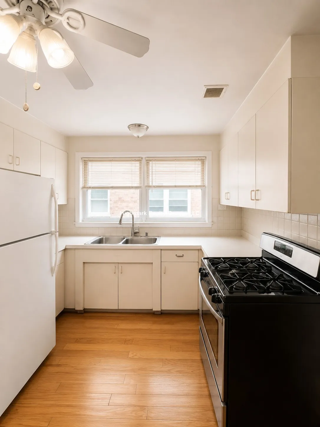 8242 Kilpatrick Ave, , 60076, USA 60076-unit#A1-Skokie-IL