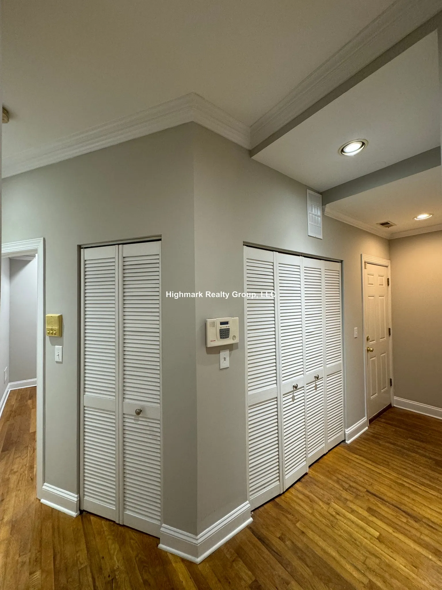 6935 N Oakley Ave, , 60645, USA 60645-unit#GC-Chicago-IL