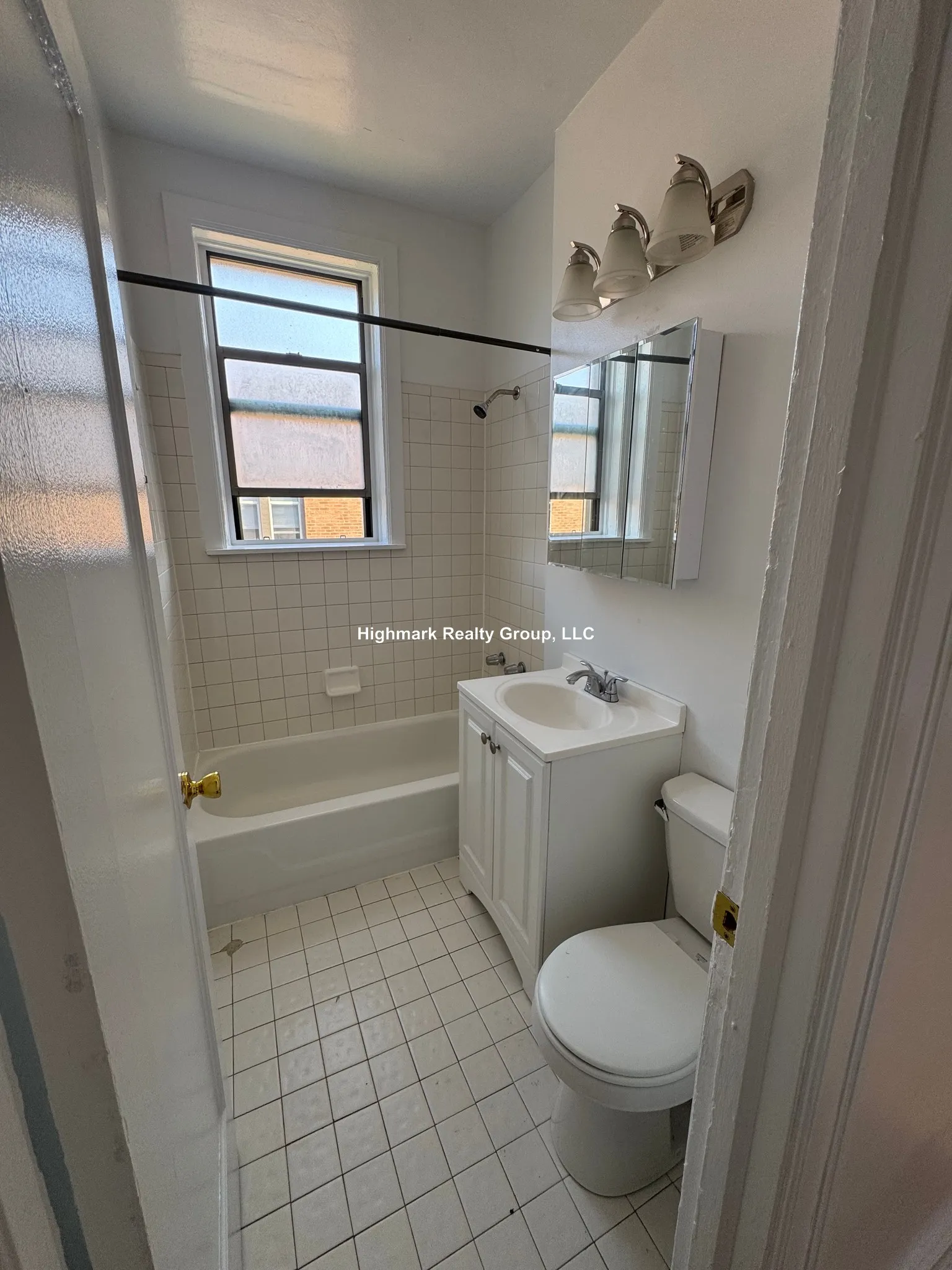 1375 W Estes Ave, , 60626, USA 60626-unit#03-Chicago-IL
