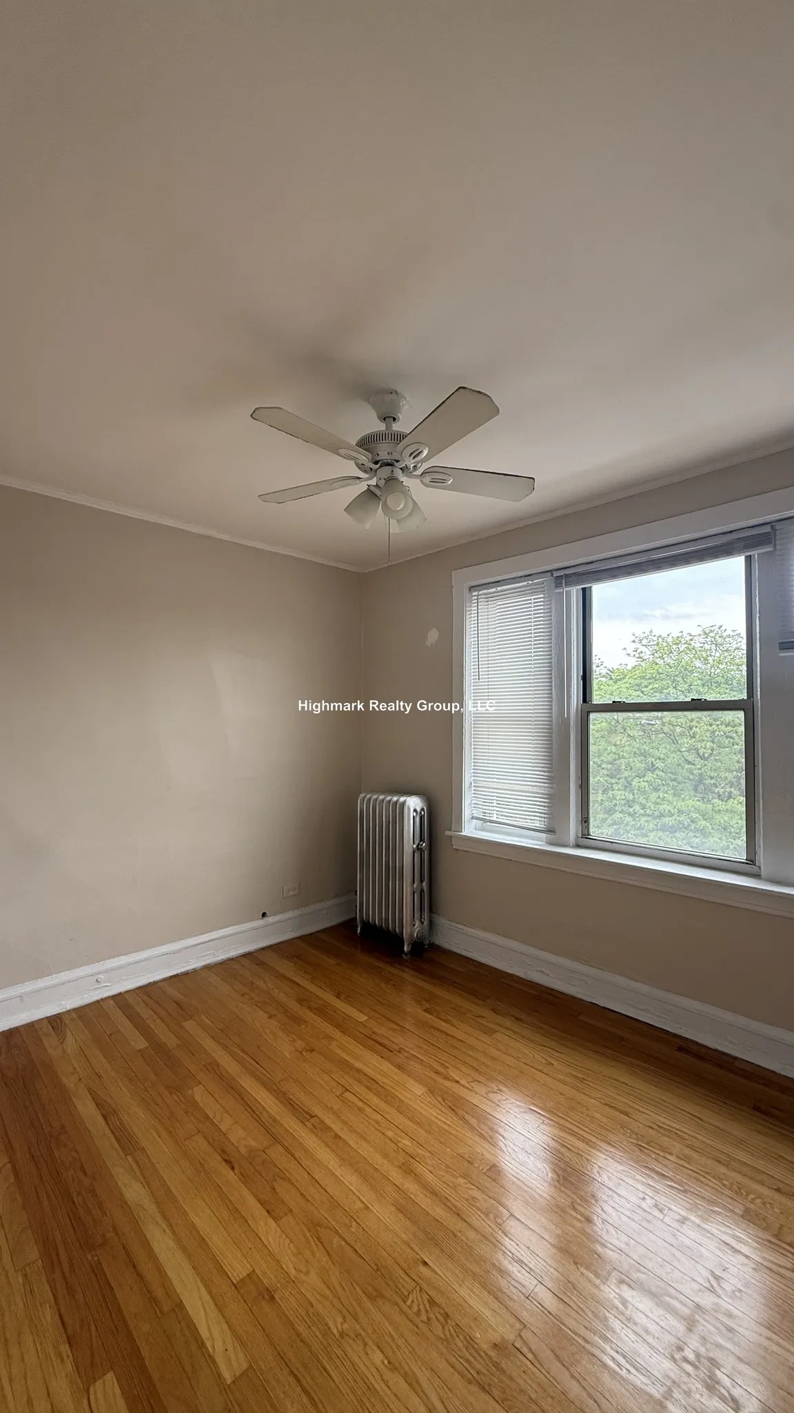 2340 W Touhy Ave, ,  60645, USA 60645-unit#3A-Chicago-IL