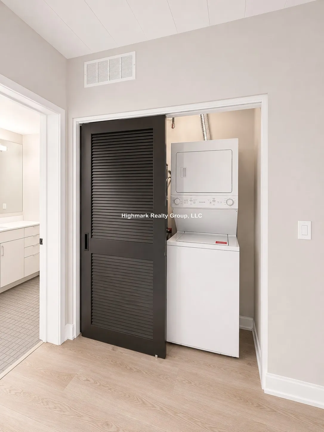 941 W Belmont Ave, ,  60657, USA 60657-unit#204B-Chicago-IL