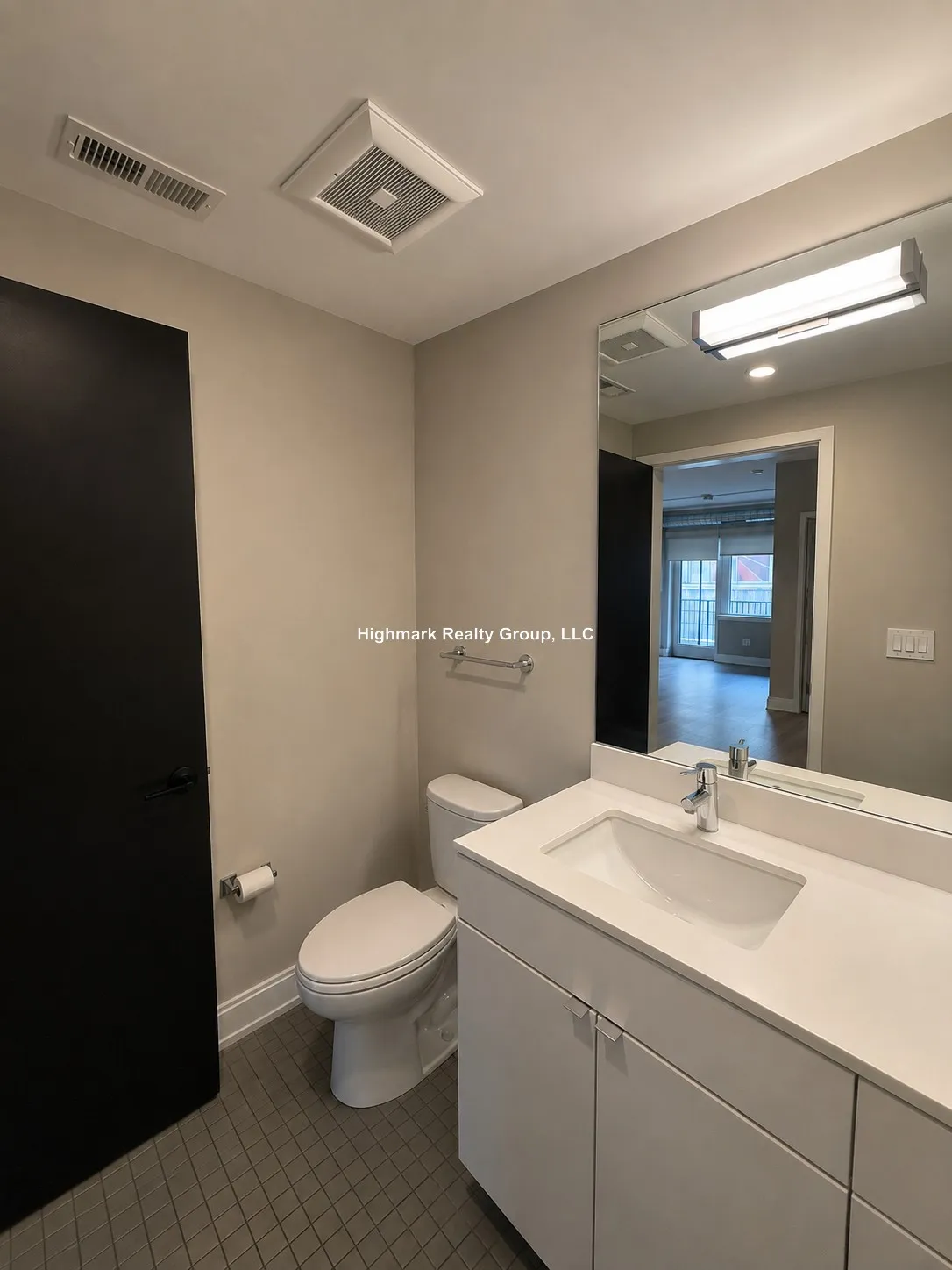 941 W Belmont Ave, ,  60657, USA 60657-unit#204B-Chicago-IL