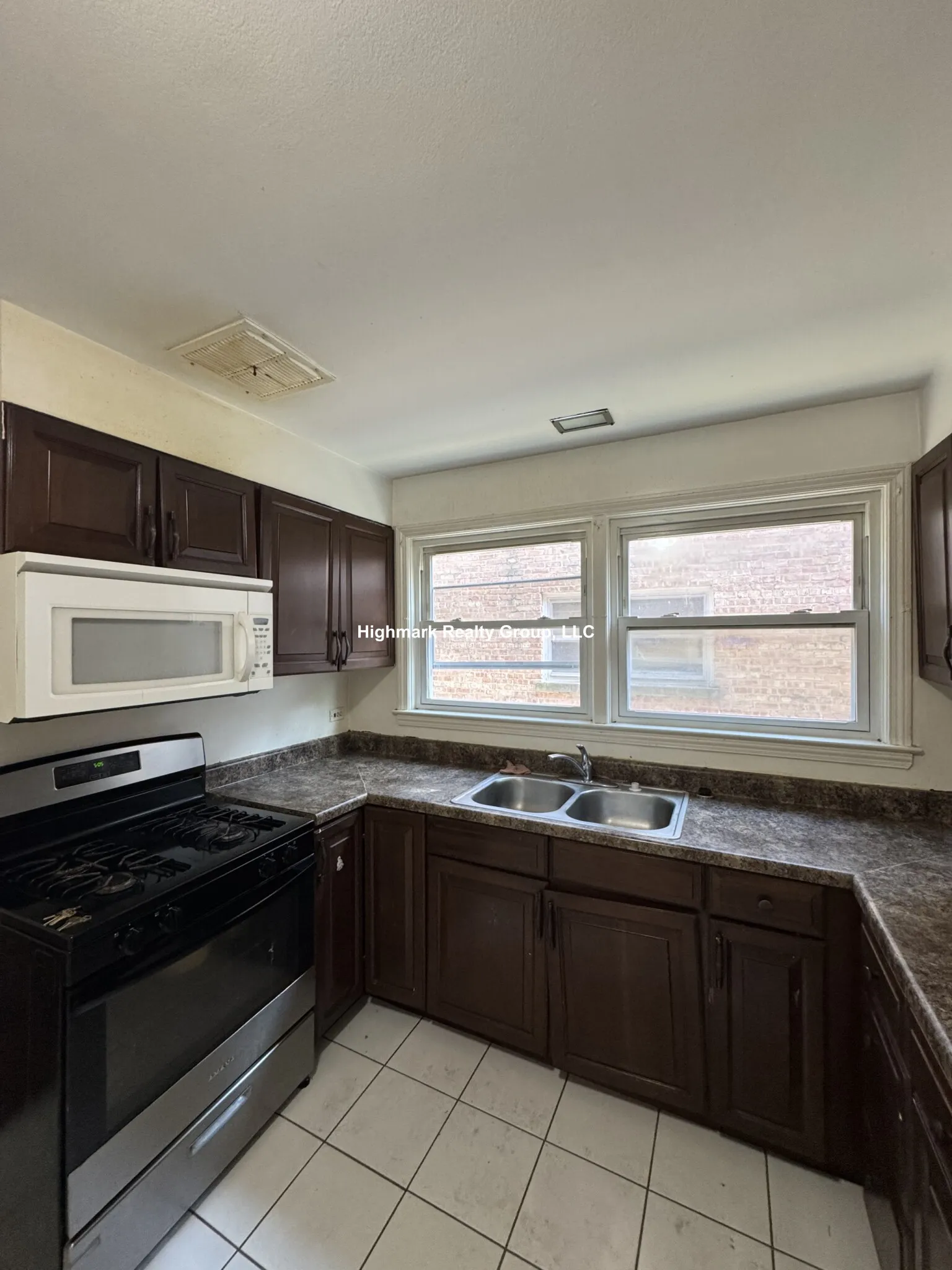 8242 Kilpatrick Ave, , 60076, USA 60076-unit#1B-Skokie-IL