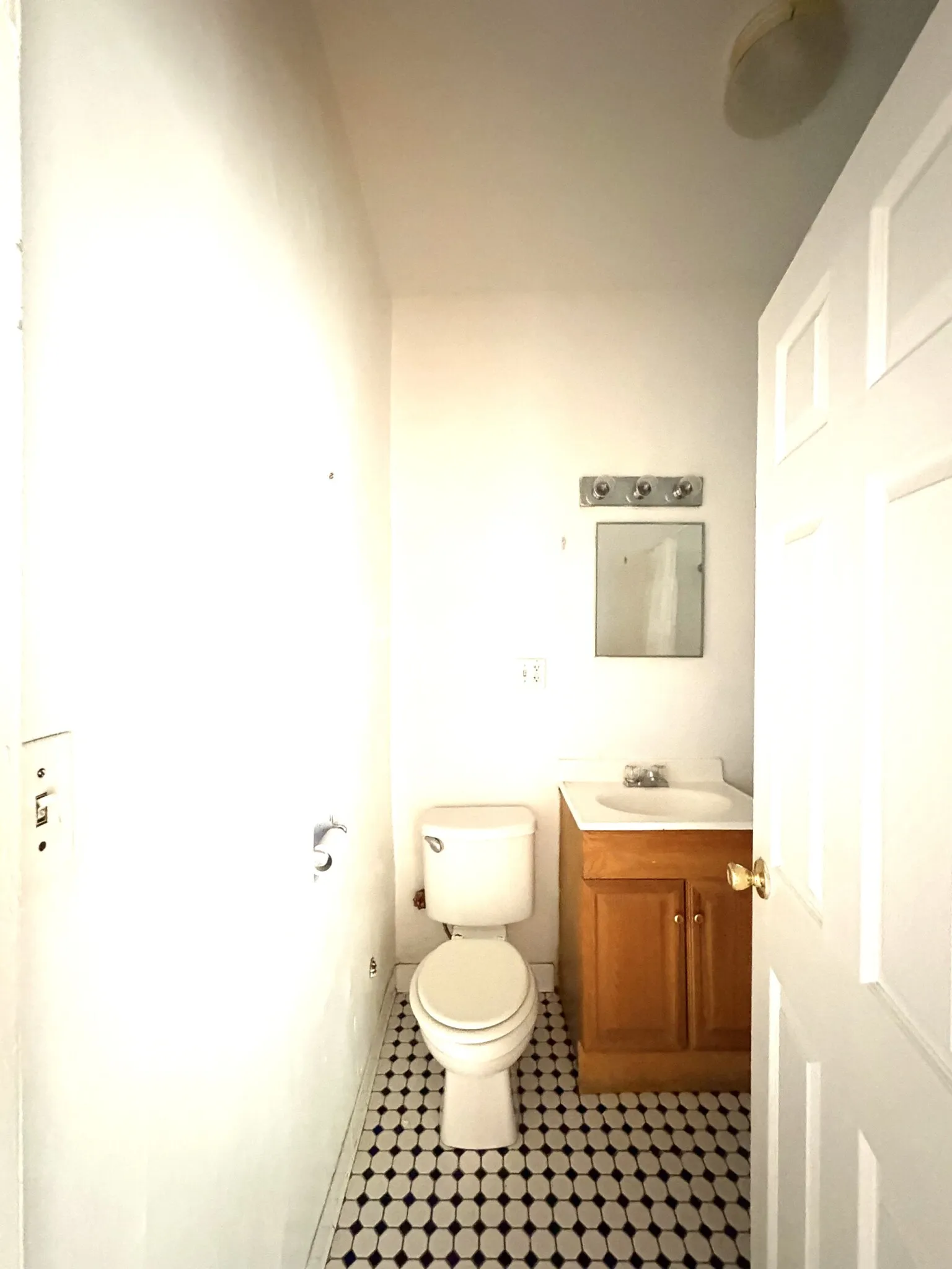 1370 W Estes Ave, , 60626, USA 60626-unit#2S-Chicago-IL