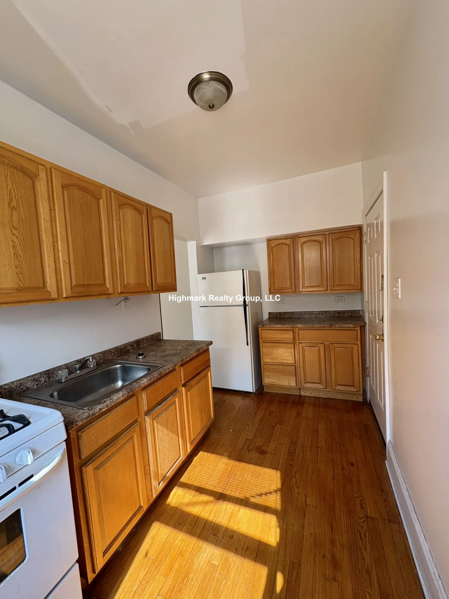 1370 W Estes Ave, , 60626, USA 60626-unit#2S-Chicago-IL