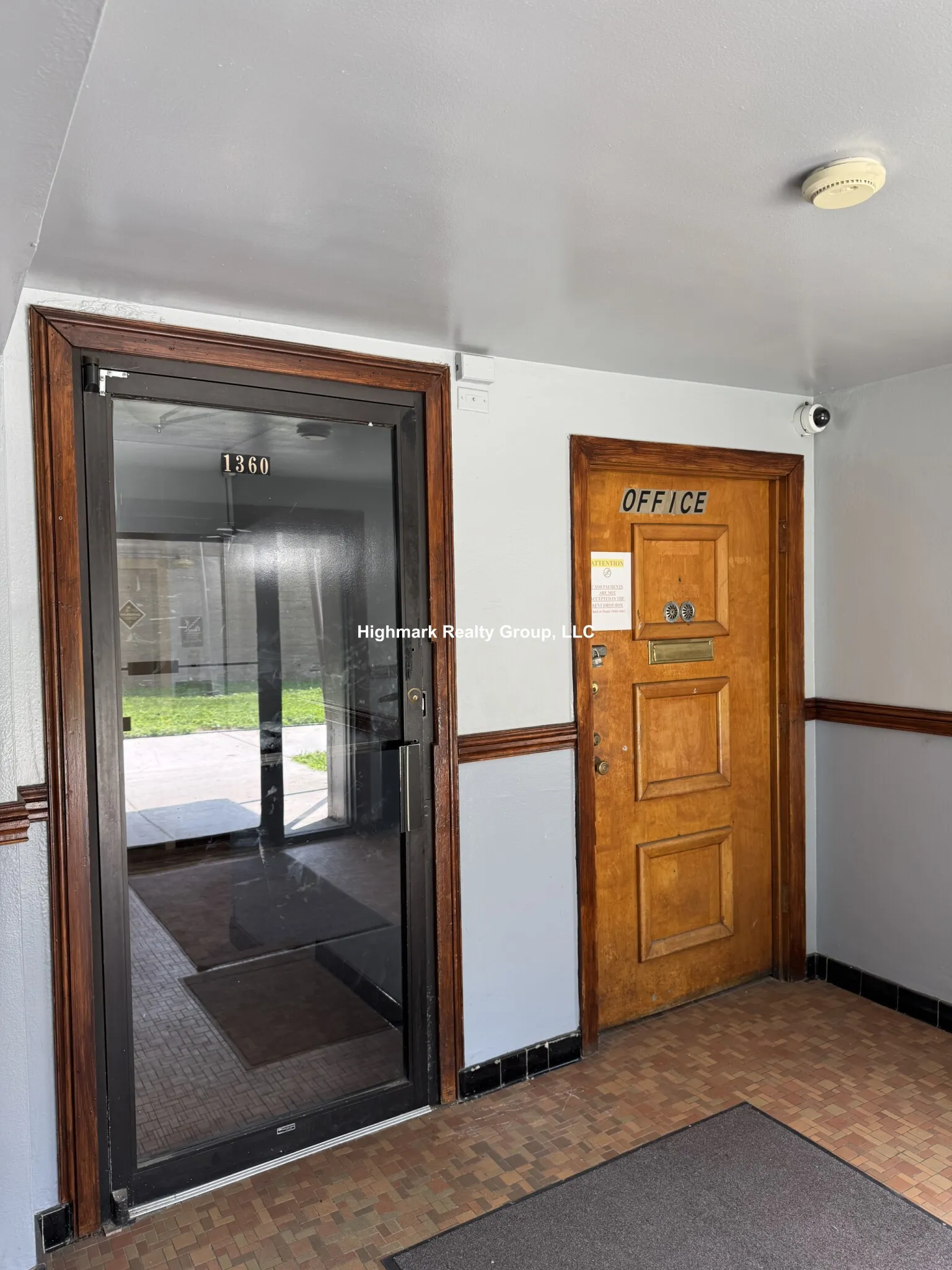 1360 W Touhy Ave, , 60626, USA 60626-unit#102-Chicago-IL