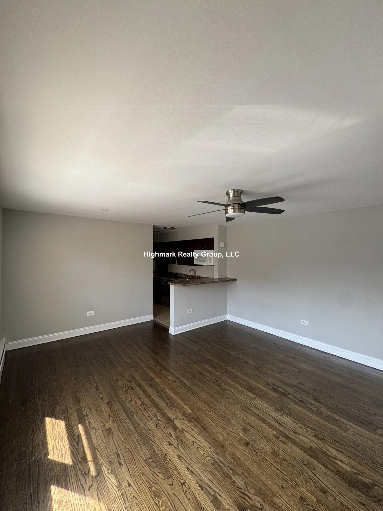 1735 W Bryn Mawr Ave, ,  60660, USA 60660-unit#04-Chicago-IL