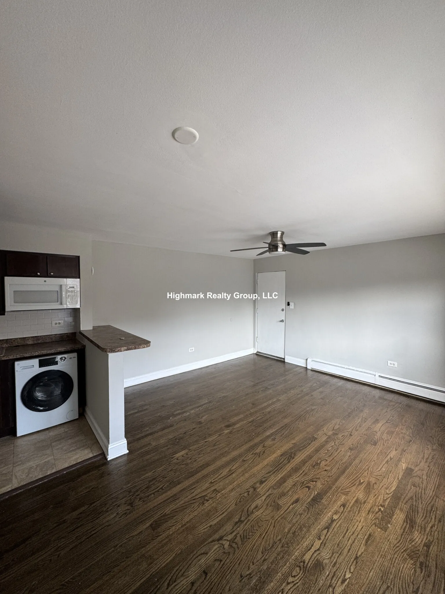 1735 W Bryn Mawr Ave, ,  60660, USA 60660-unit#04-Chicago-IL