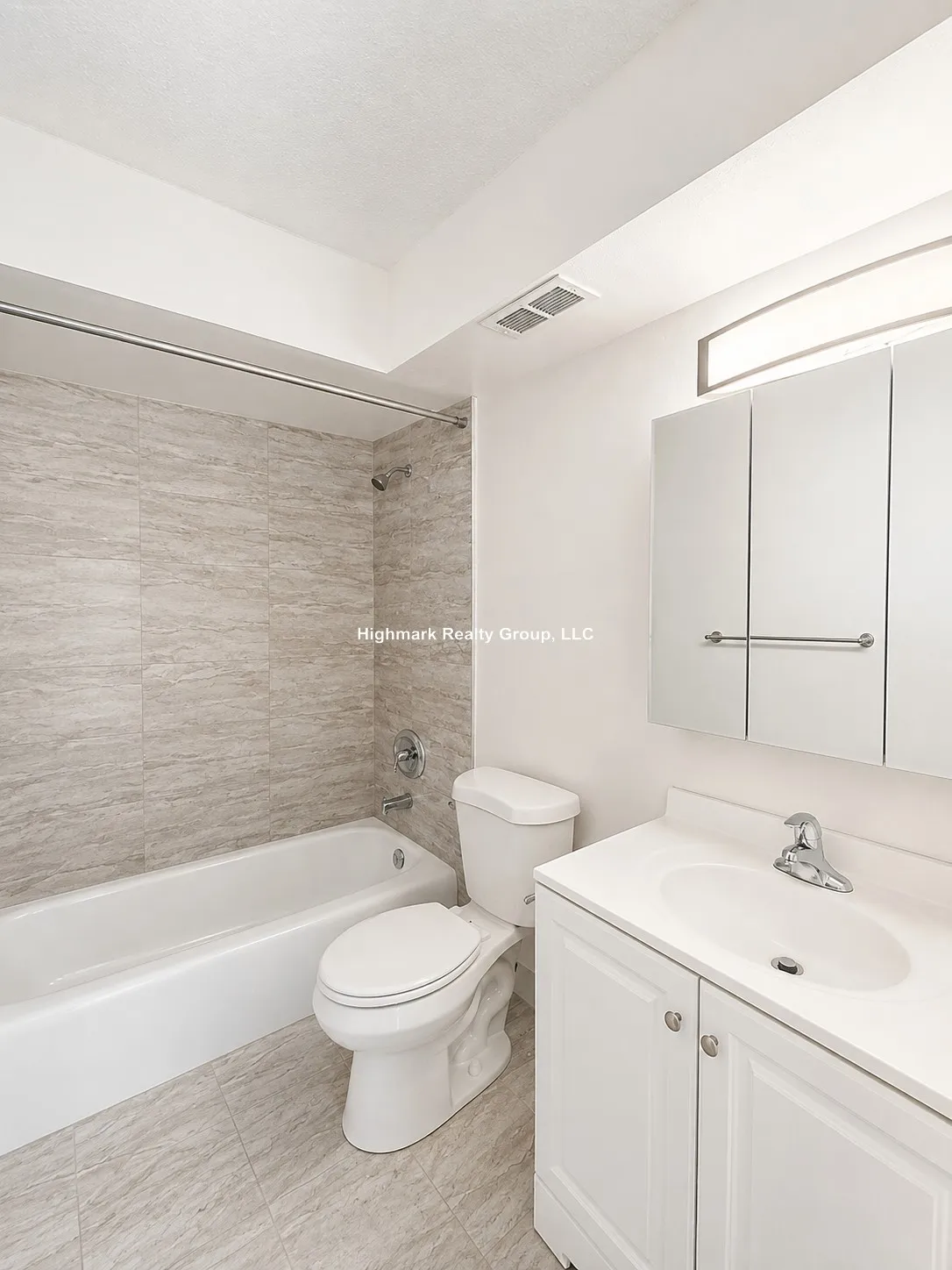 525 N Quentin Rd, , 60067, USA 60067-unit#216-Palatine-IL