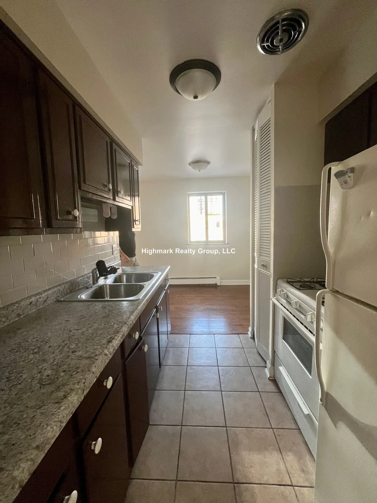 6011 N Winthrop Ave, ,  60660, USA 60660-unit#410-Chicago-IL