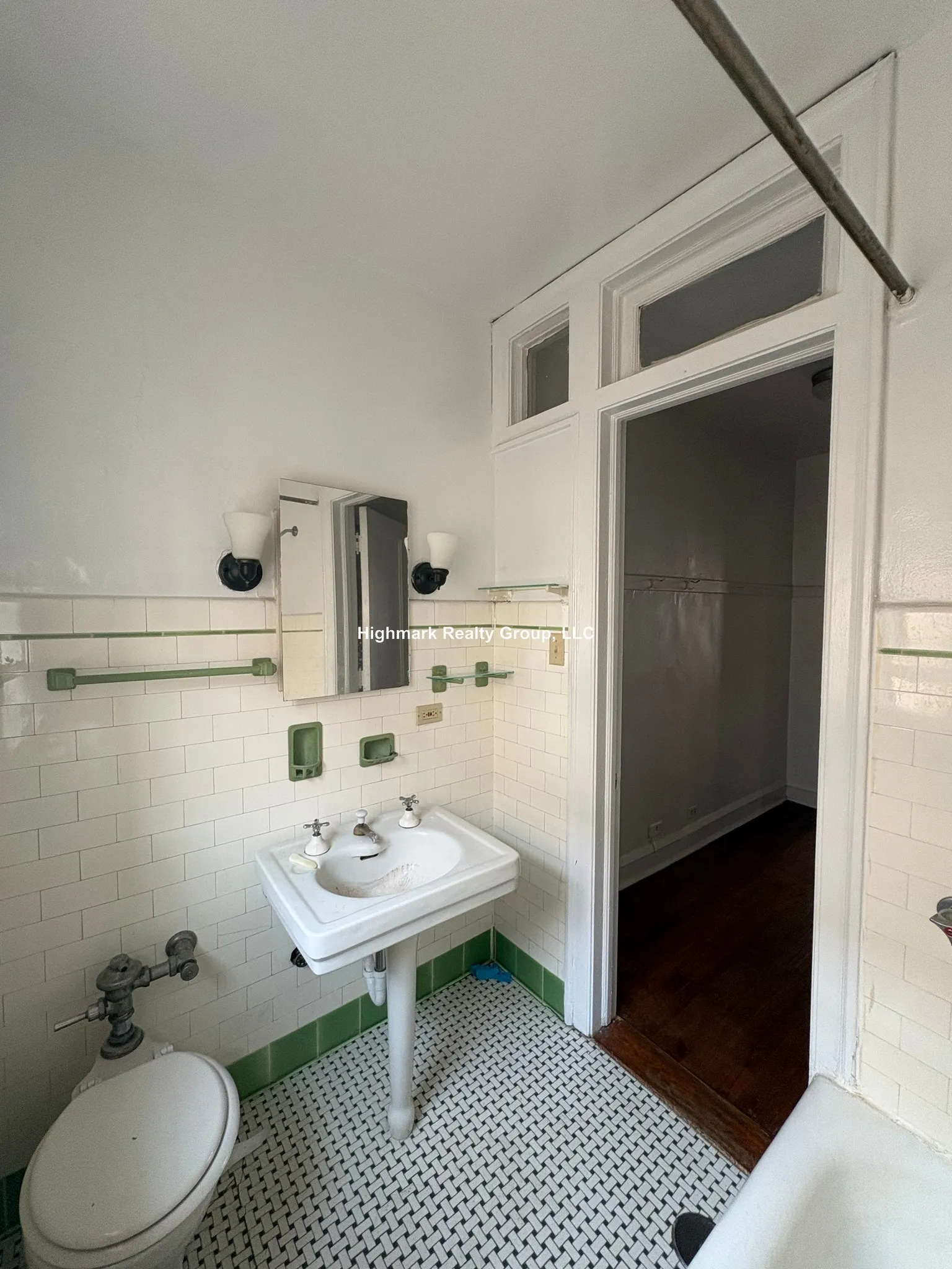 909 Elmwood Ave, ,  60202, USA 60202-unit#3NK-Evanston-IL