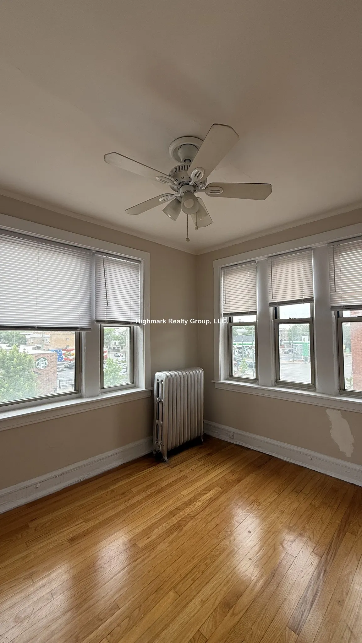 2340 W Touhy Ave, ,  60645, USA 60645-unit#3A-Chicago-IL
