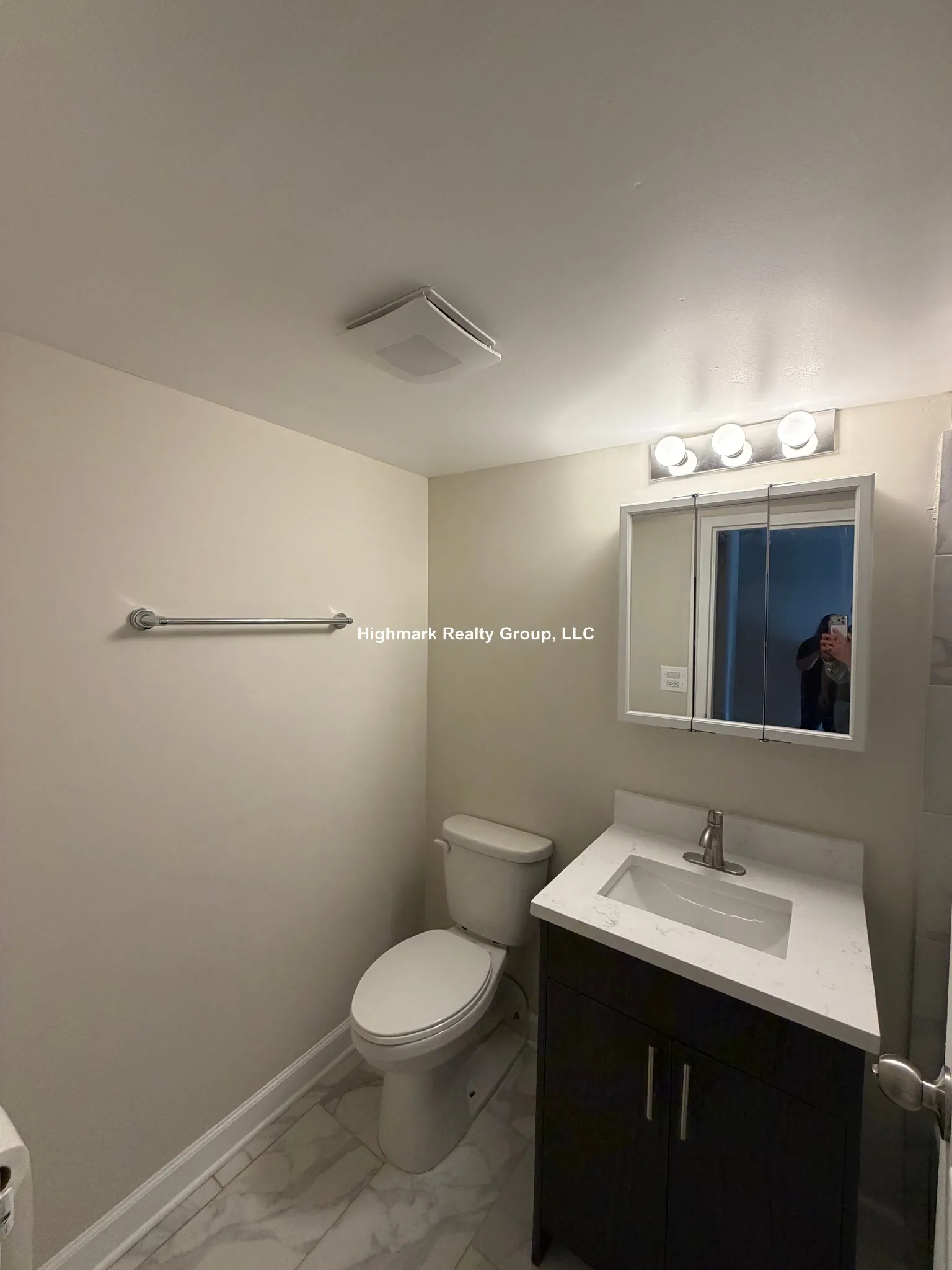 6031 N Kenmore Ave, ,  60660, USA 60660-unit#5B-Chicago-IL