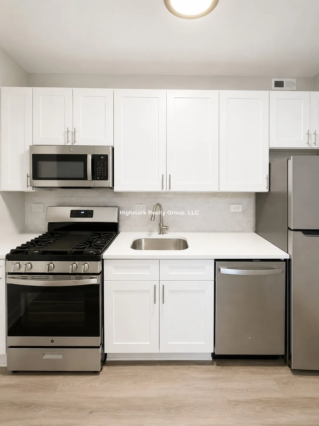 6517 N Newgard Ave, , 60626, USA 60626-unit#2BA-Chicago-IL