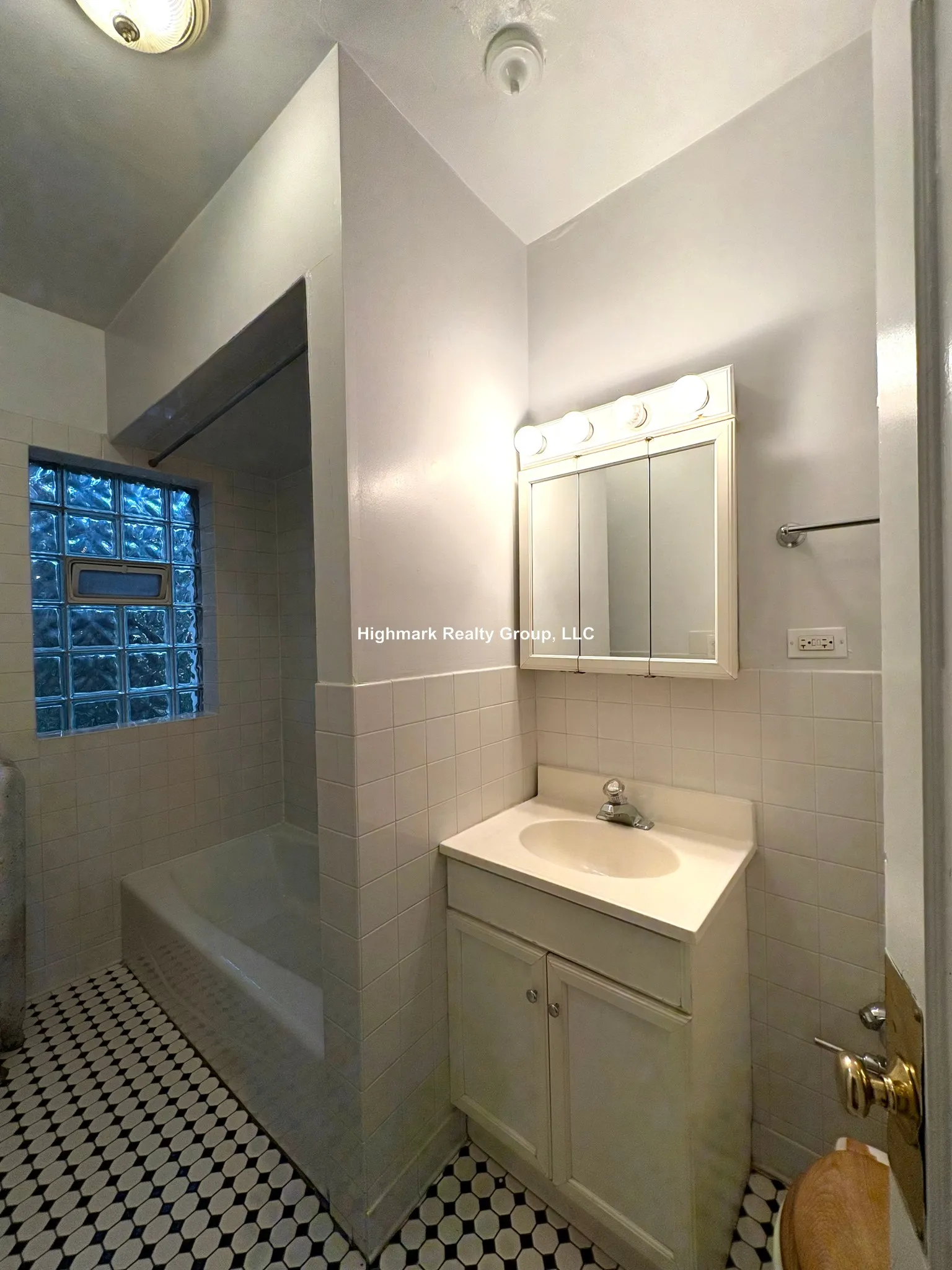828 Reba Pl, ,  60202, USA 60202-unit#1OS-Evanston-IL