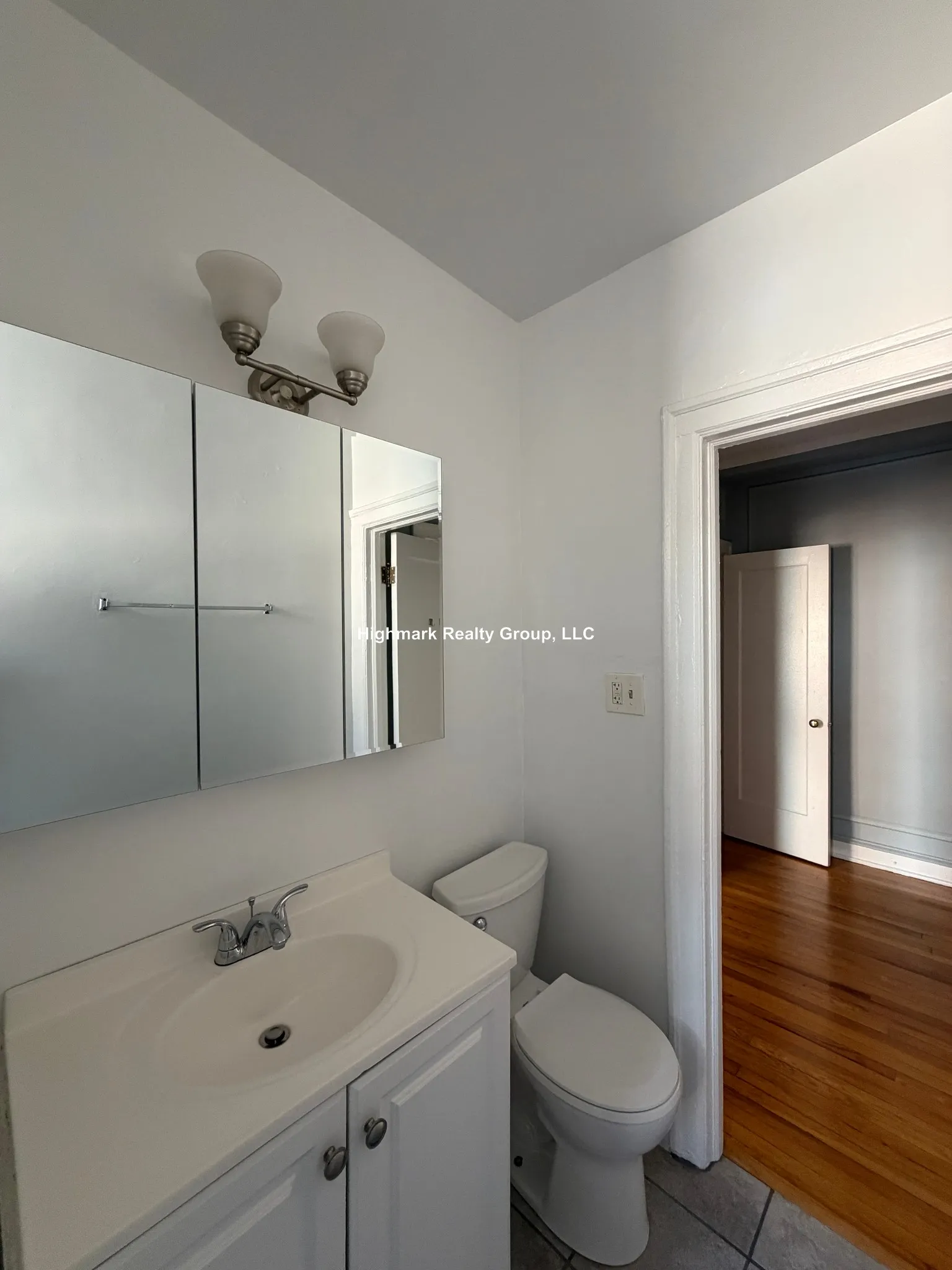 1375 W Estes Ave, , 60626, USA 60626-unit#2F-Chicago-IL