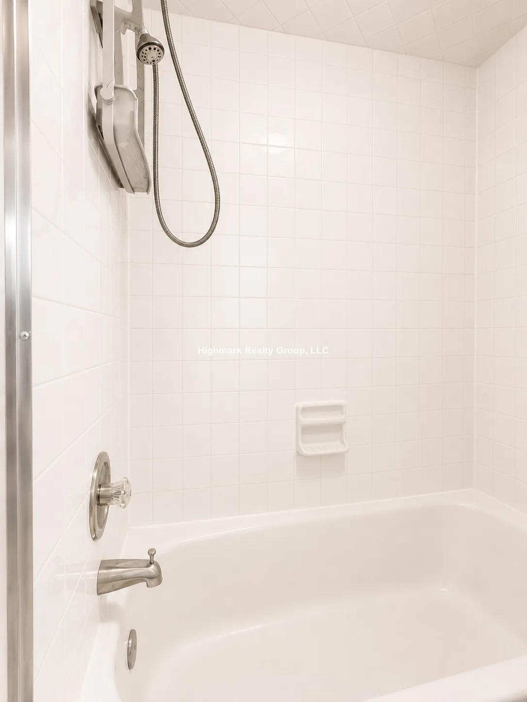 8242 Kilpatrick Ave, , 60076, USA 60076-unit#A1-Skokie-IL