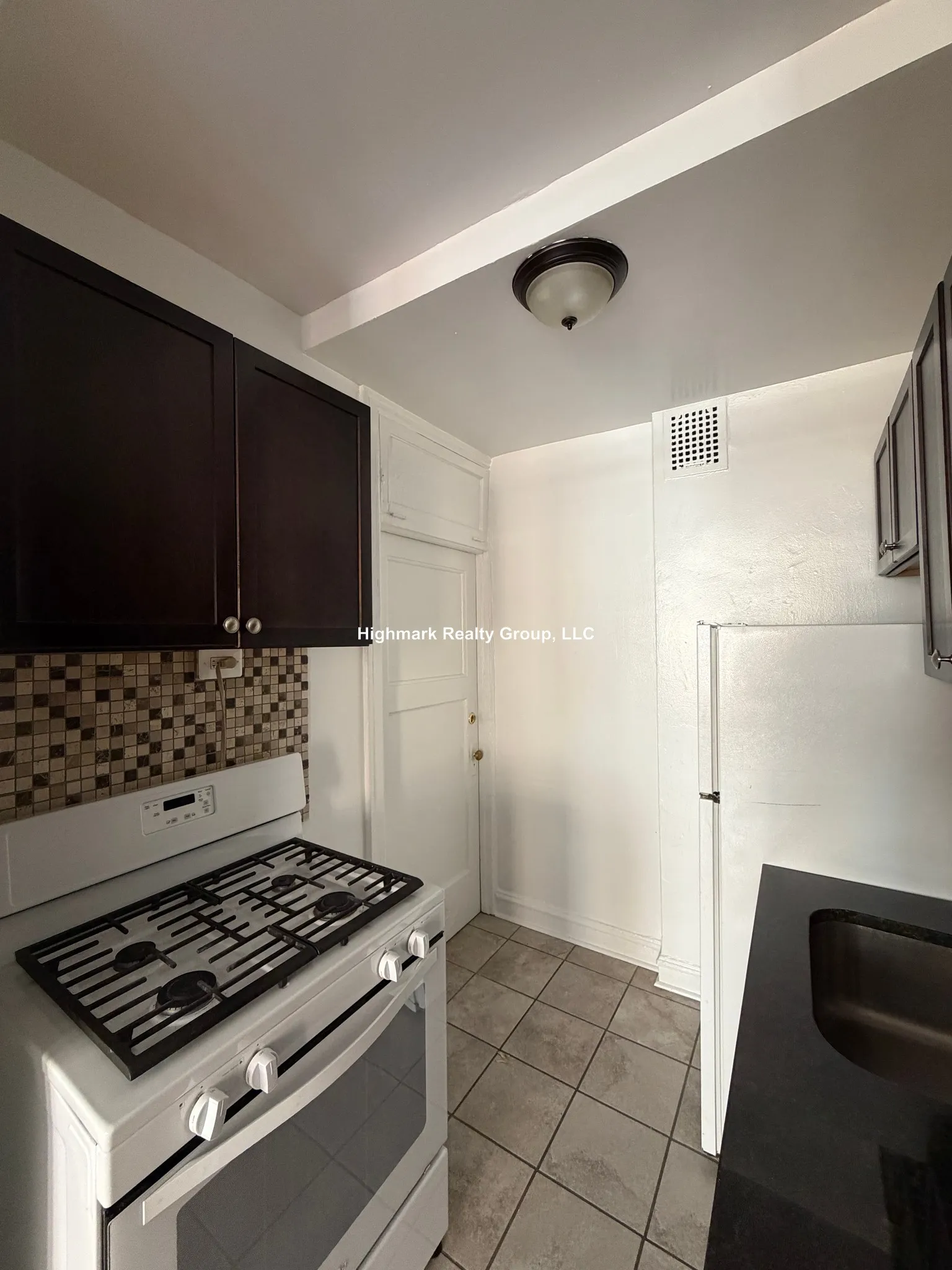 1375 W Estes Ave, , 60626, USA 60626-unit#2F-Chicago-IL