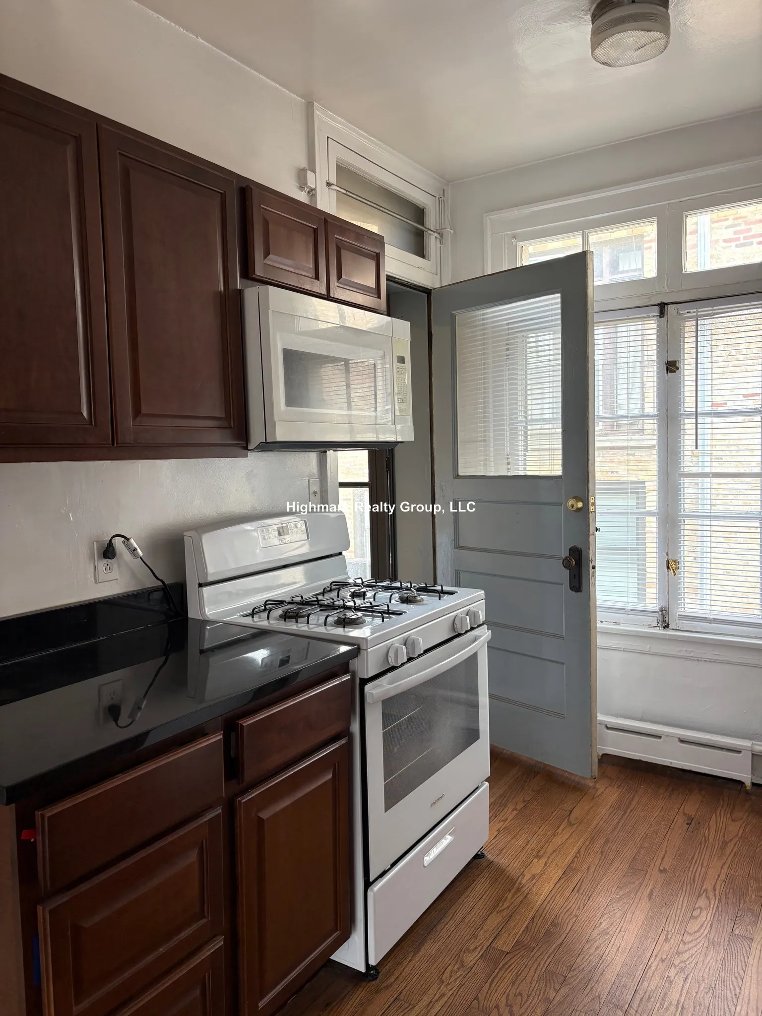 909 Elmwood Ave, ,  60202, USA 60202-unit#3NK-Evanston-IL