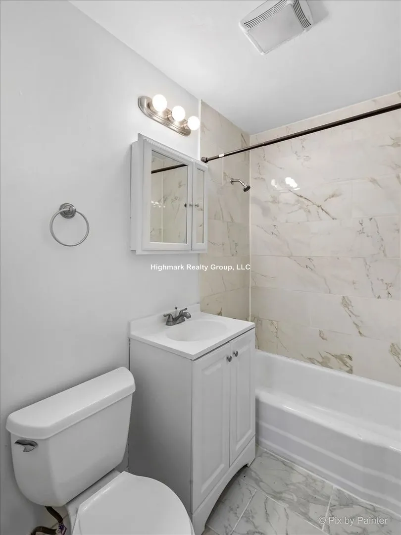 1110 N Wheeling Rd, Mt Prospect,  60056, USA 60056-unit#2CB-Mount Prospect-IL