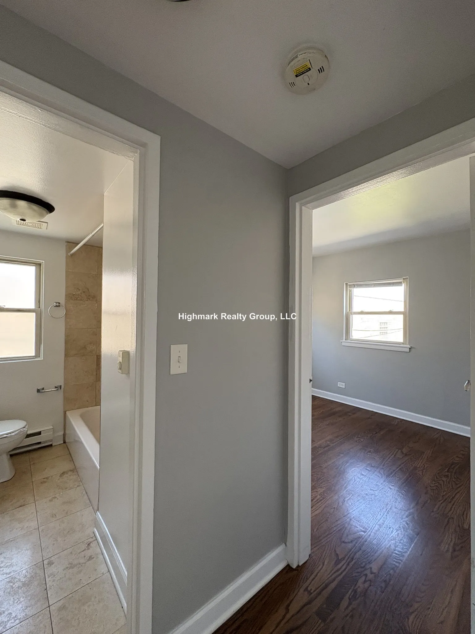 7632 N Milwaukee Ave, , 60714, USA 60714-unit#4N-Niles-IL
