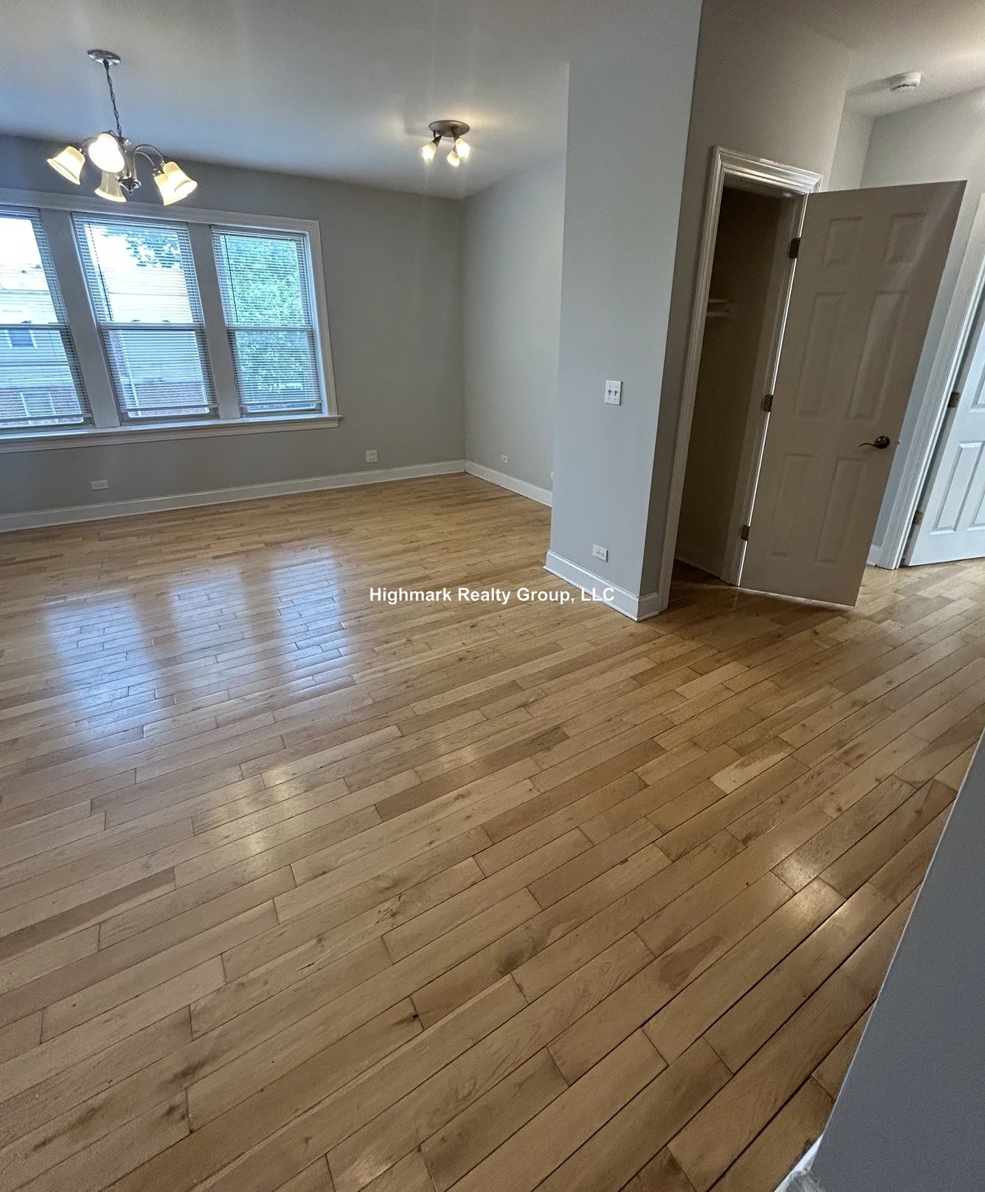 4542 W George St, ,  60641, USA 60641-unit#2S-Chicago-IL